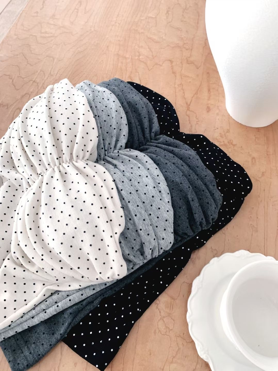 【 小胸女ATTENTION🕶️🔥 | 甜辣感配大熱波點元素～🖤心形領皺褶連PAD背心⋆˚ʚɞ】 Dot Dot Heart-neck Tube Bra Top(四色入)