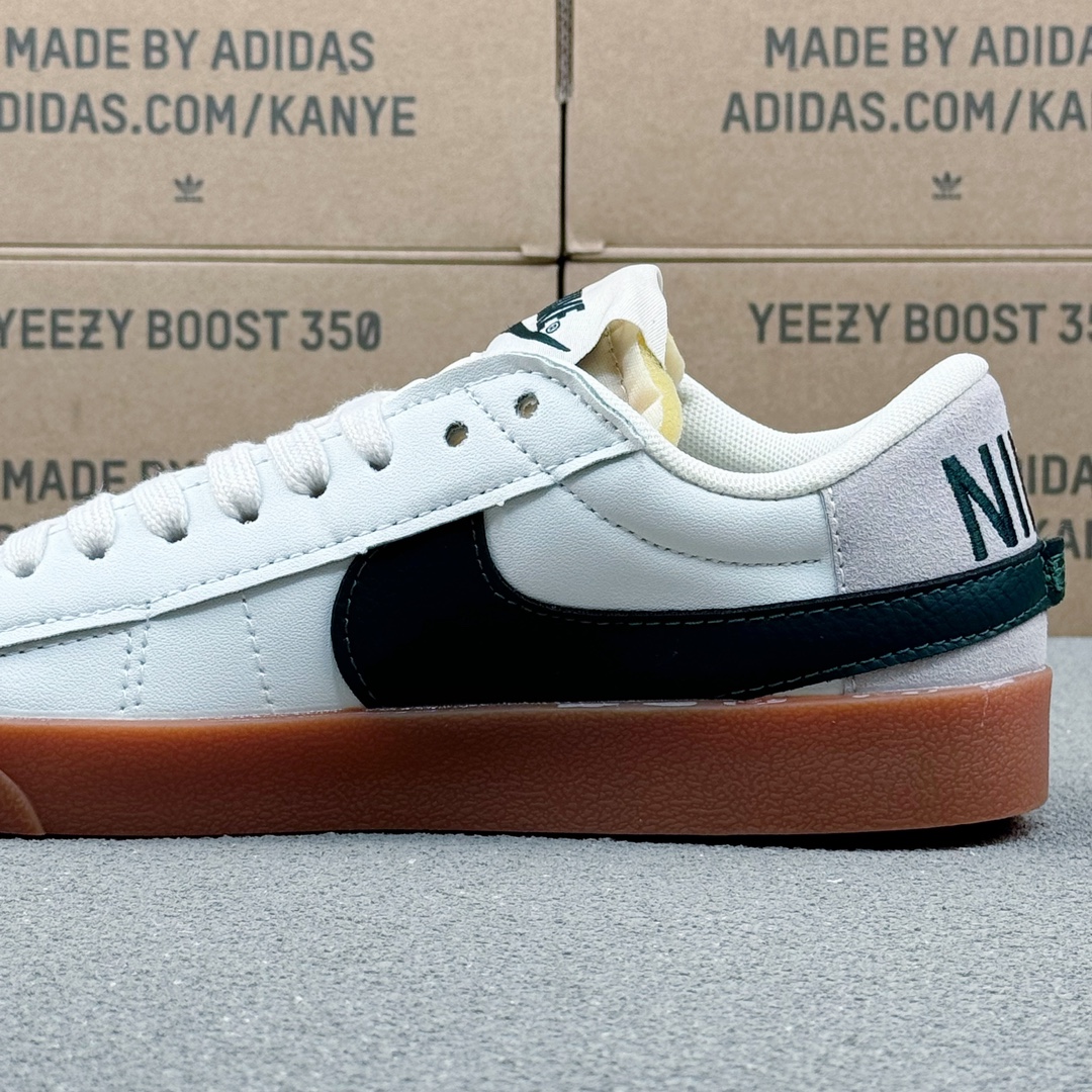 Nike Blazer Low '77 Jumbo