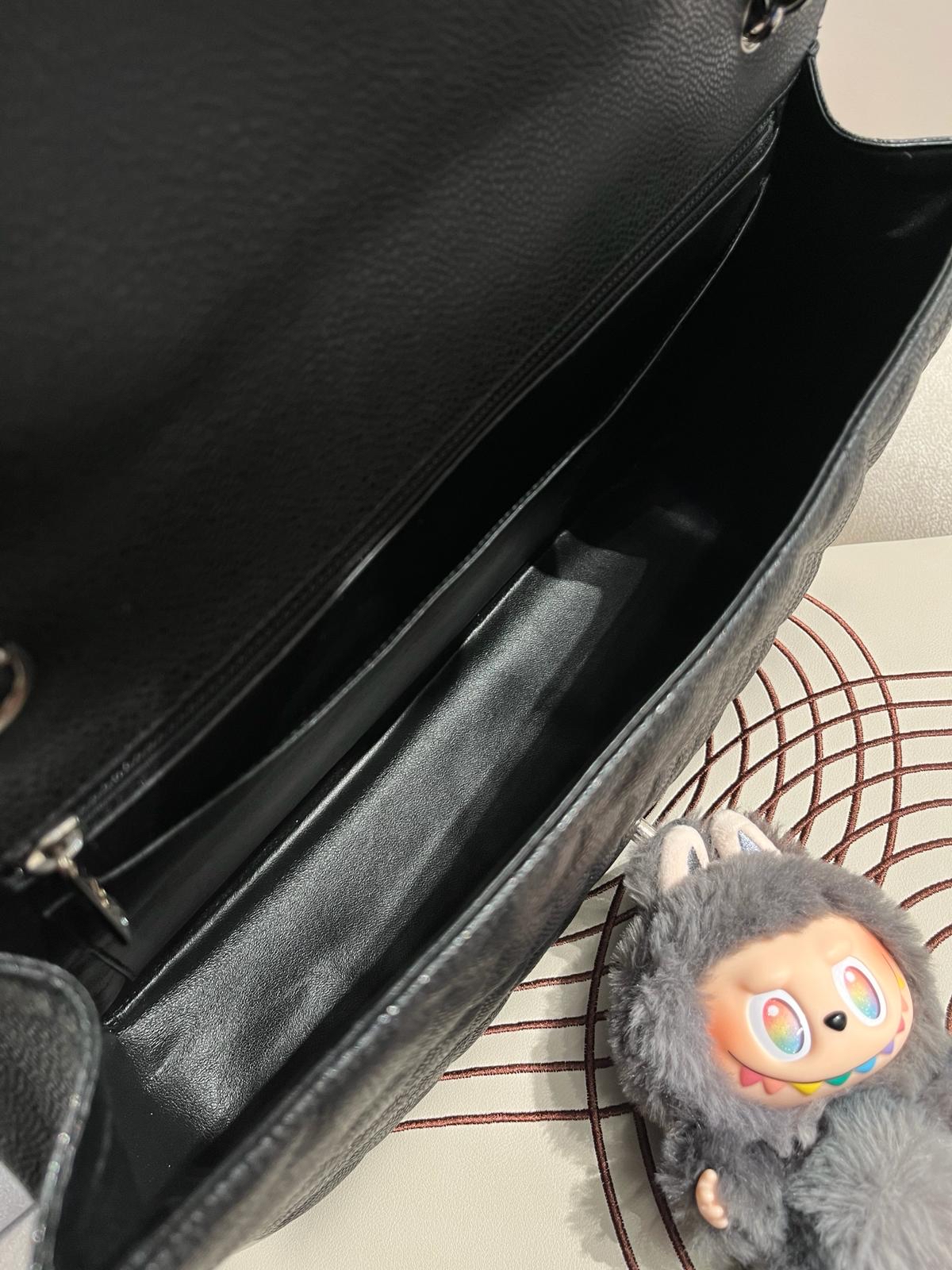 Chanel classic flap 33cm maxi jumbo 黑色荔枝牛皮銀扣100%Authentic,98%new ✅card✅防塵袋✅box