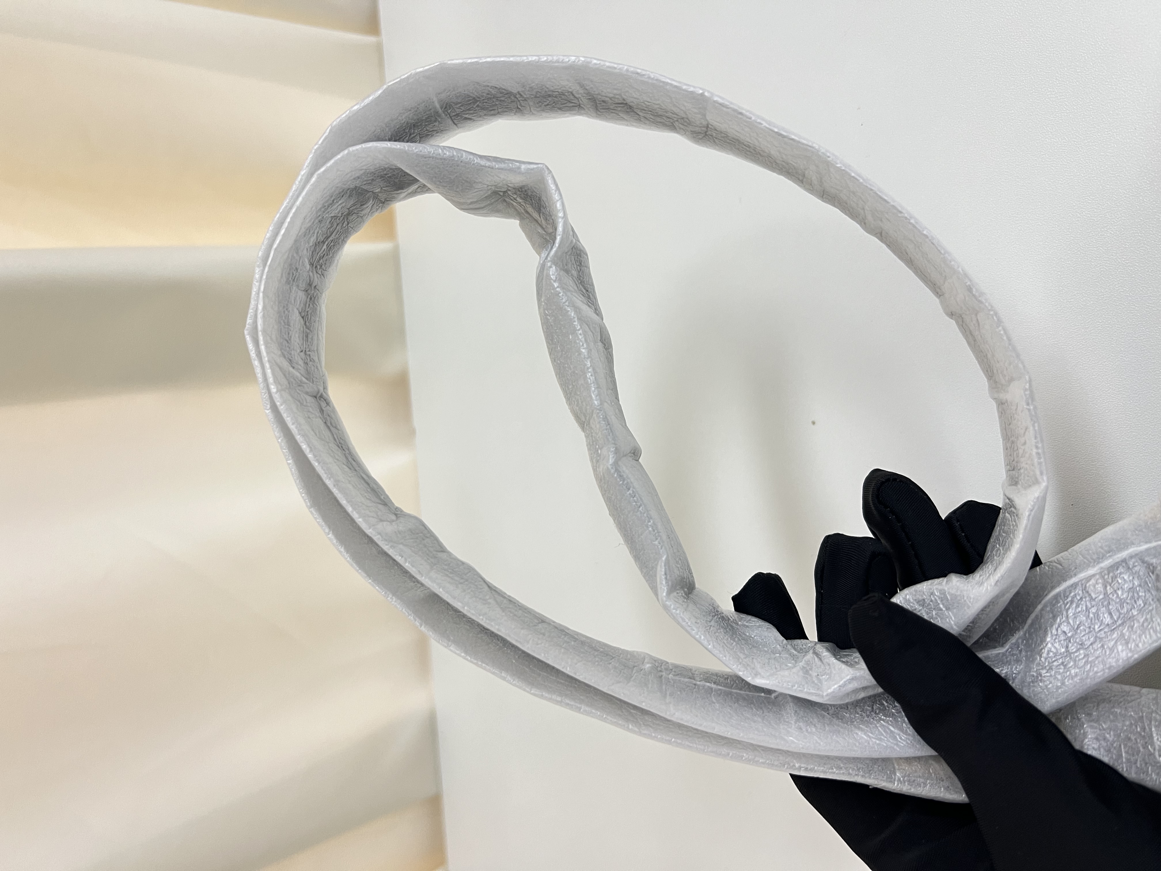 Unused-Item GUCCI GG Marmont Camera Bag / Product Code: 26012807