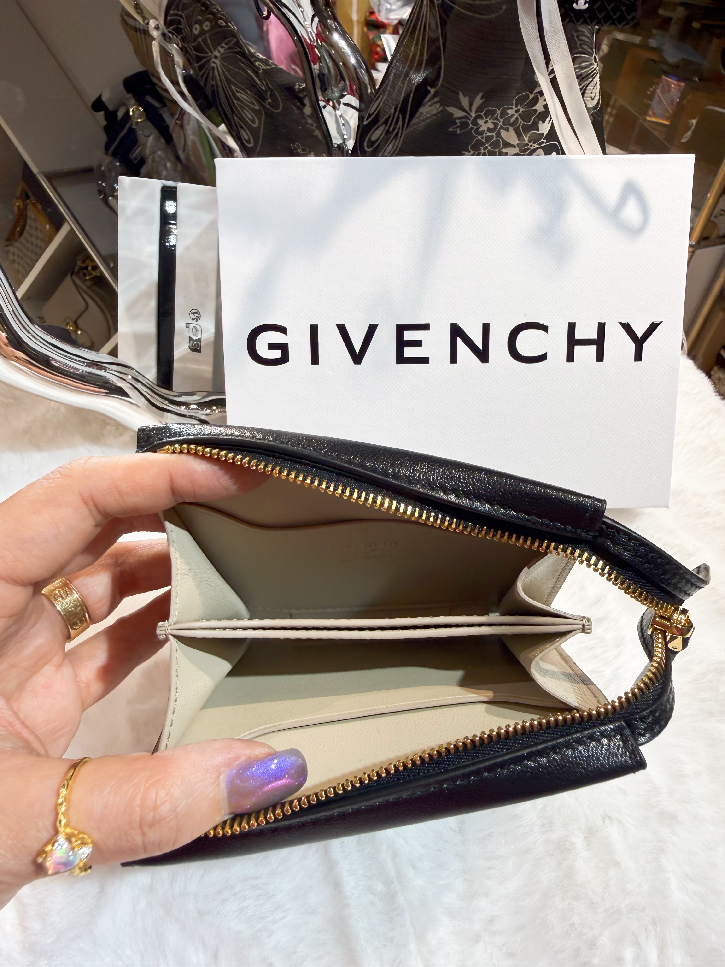 Givenchy zip card holder blk