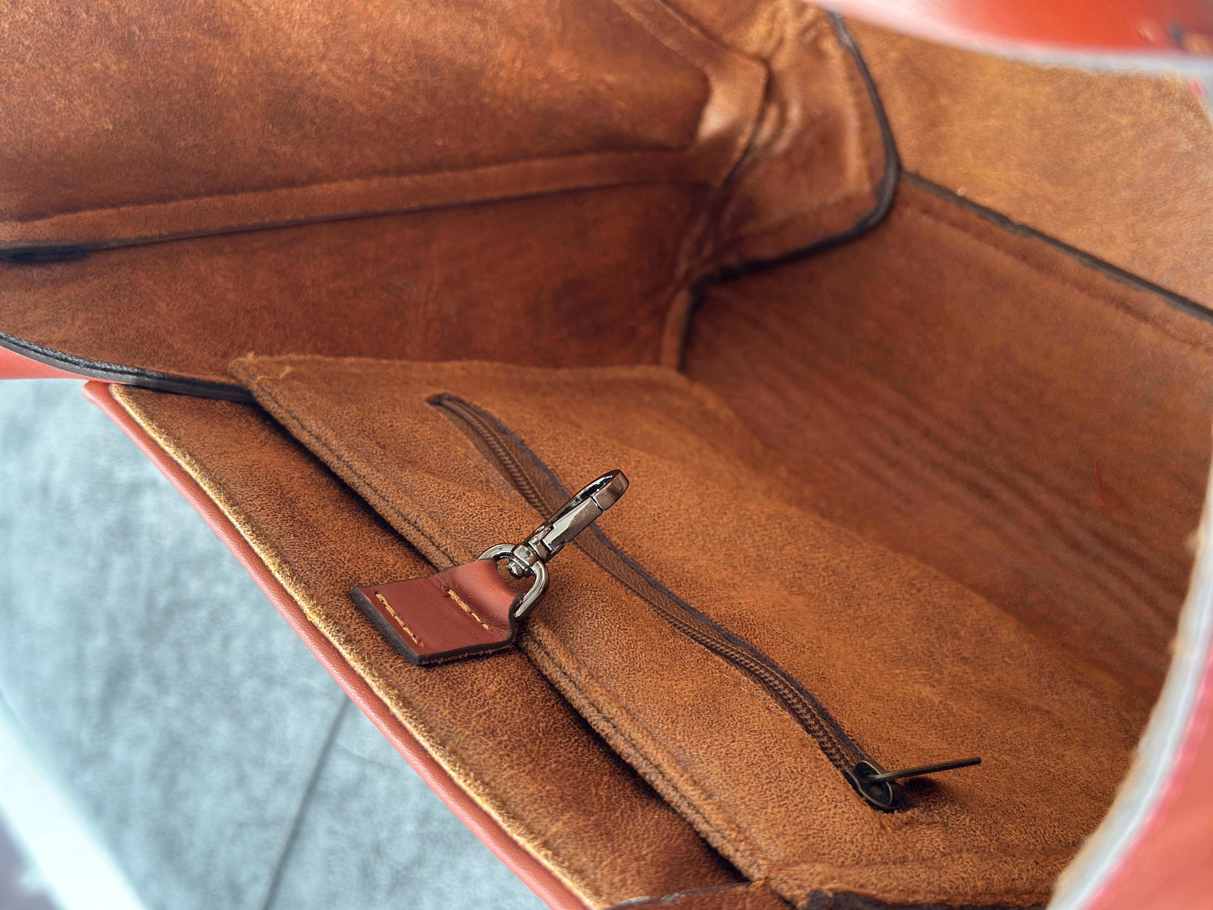 K7 土耳其真皮地氈手袋（啡色）