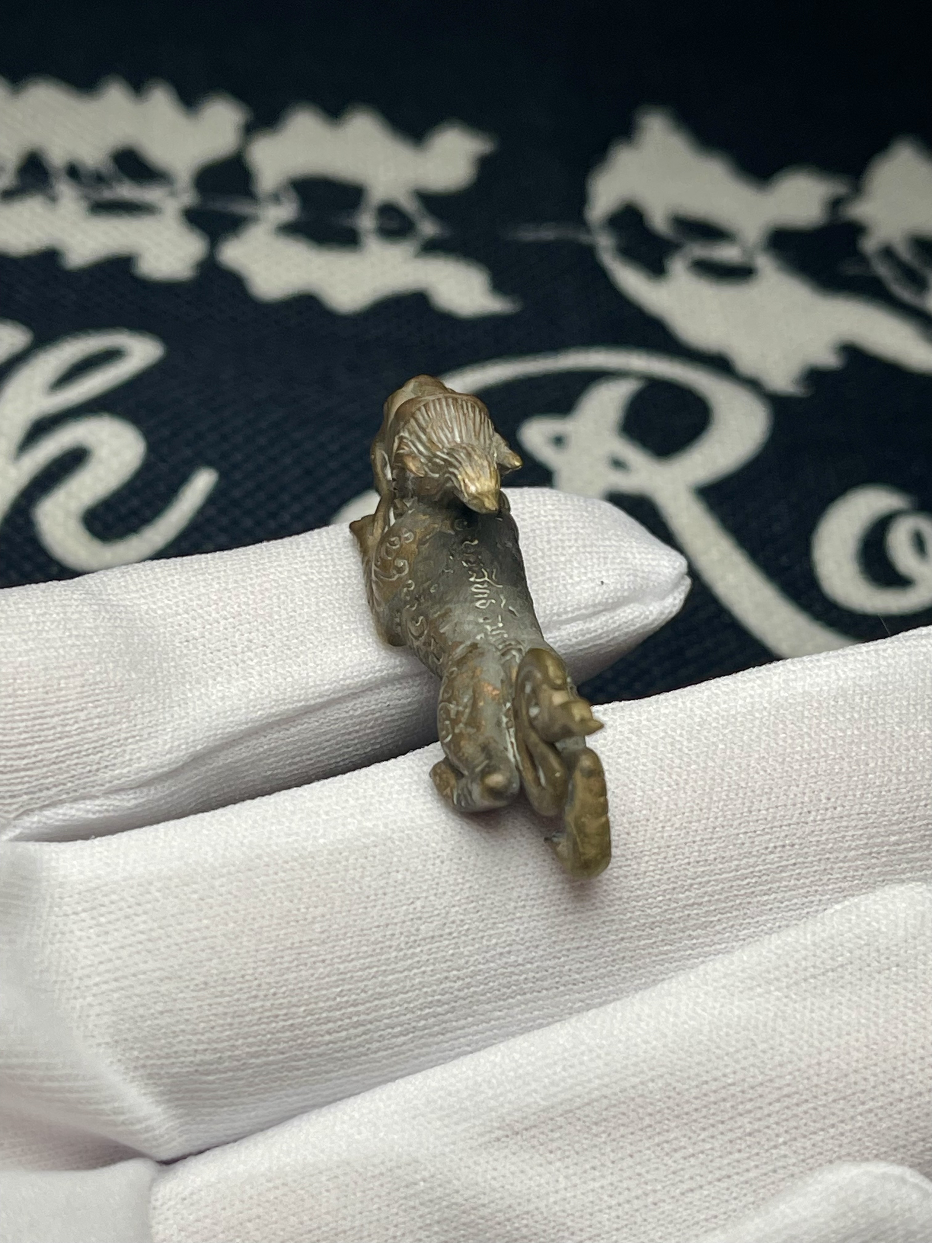 古巴旁蝕  佛曆2559  第三期  捨贏｜純聖料金屬版本｜僅製125尊｜附原裝廟盒｜光學級高透防水殼