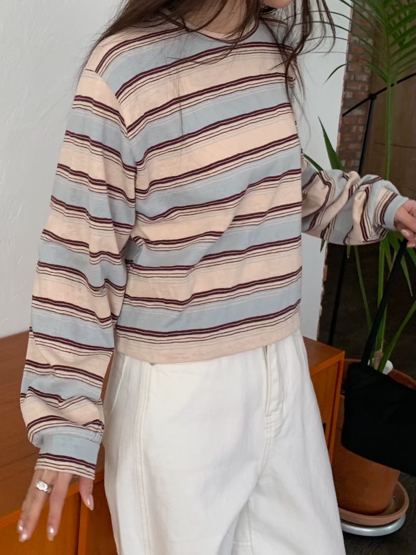 221096橫間tee