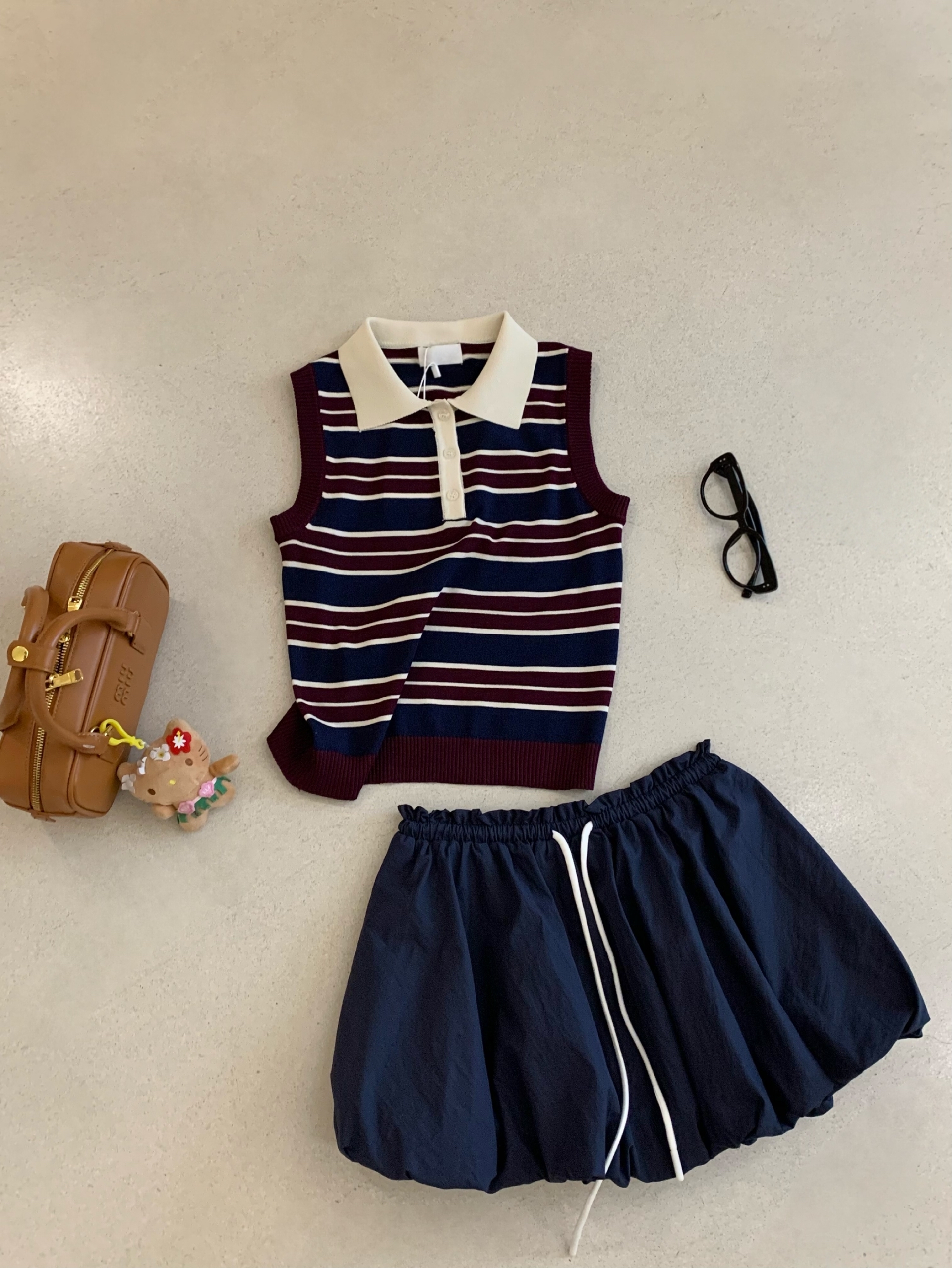 韩系小清新学院风Polo领条纹针织上衣+抽绳短裙 ( 1 colours)