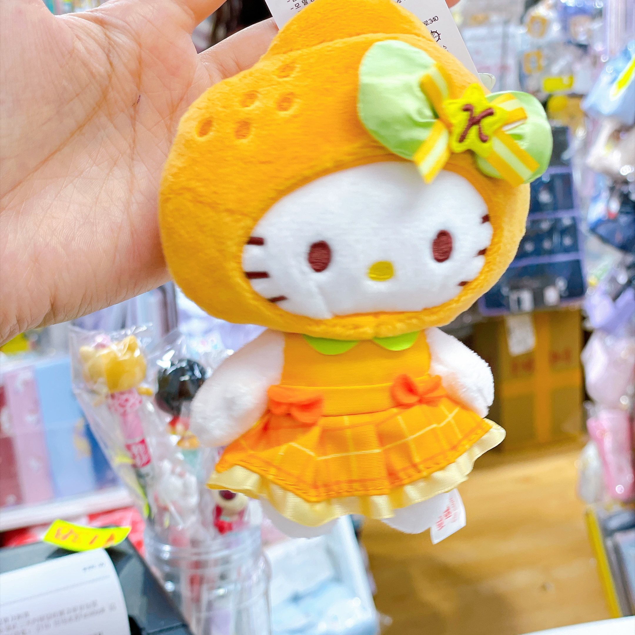 韓國濟州島限定蜜柑Hello Kitty公仔
