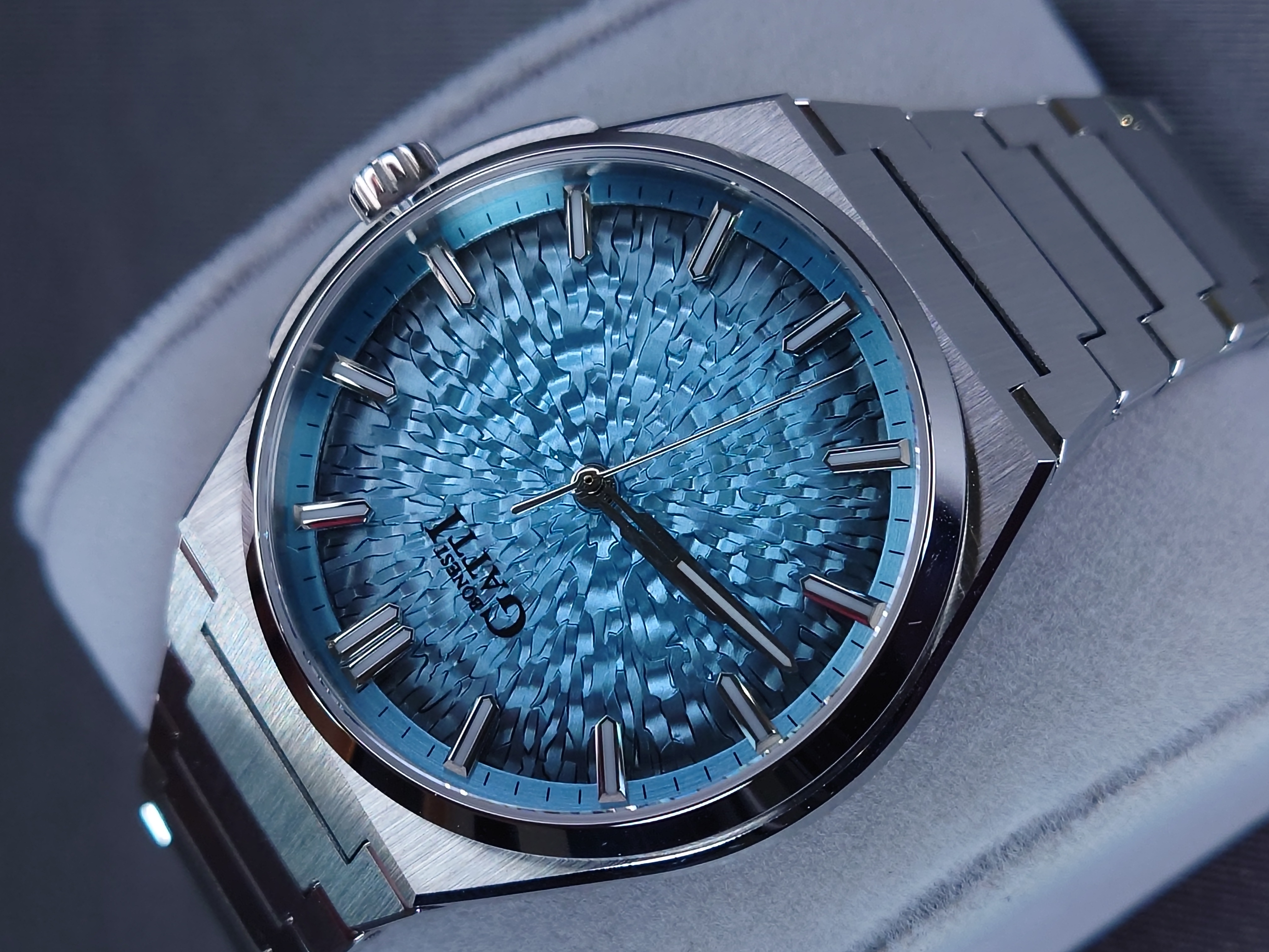 Bonest Gatti 冰裂紋一體式錶帶自動錶 BG8013-S3 Blue