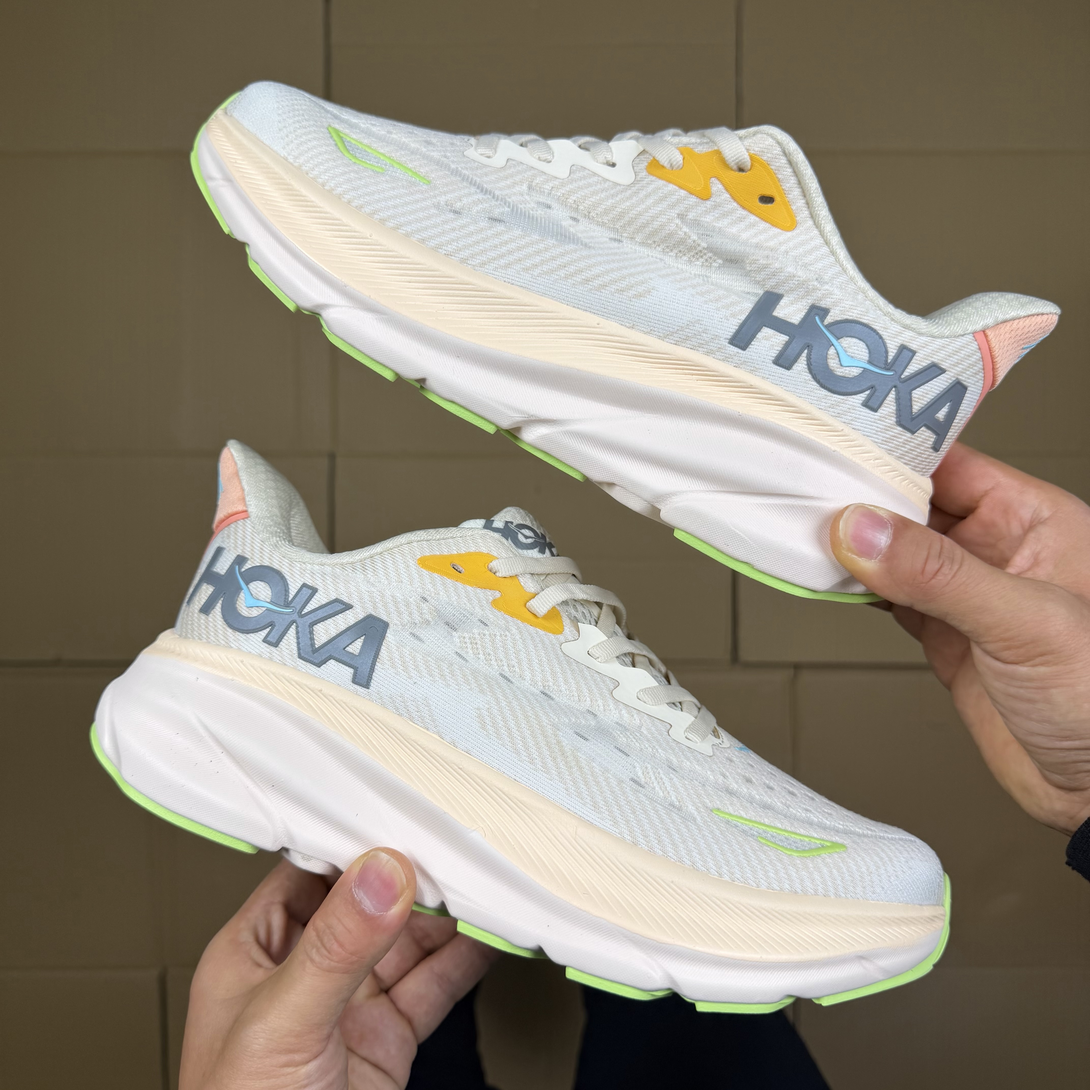 Hoka Clifton 9