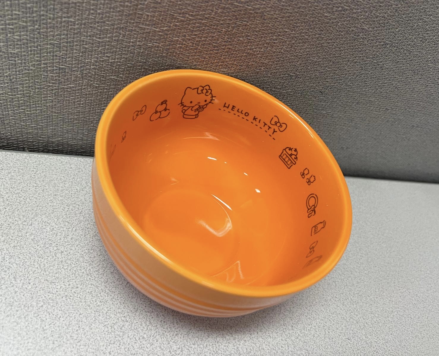 🌈 Hello Kitty 陶瓷 飯碗