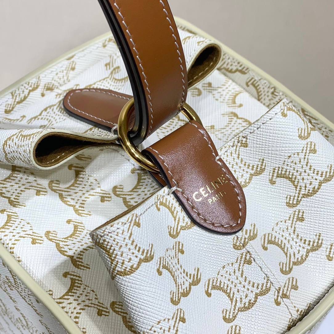 🔥大货实拍图 𝗖𝗘𝗟𝗜𝗡𝗘 ♥ 𝗦𝗧𝗥𝗔𝗣 𝗕𝗢𝗫 型号：197142 尺寸：10.5*14.5*10cm