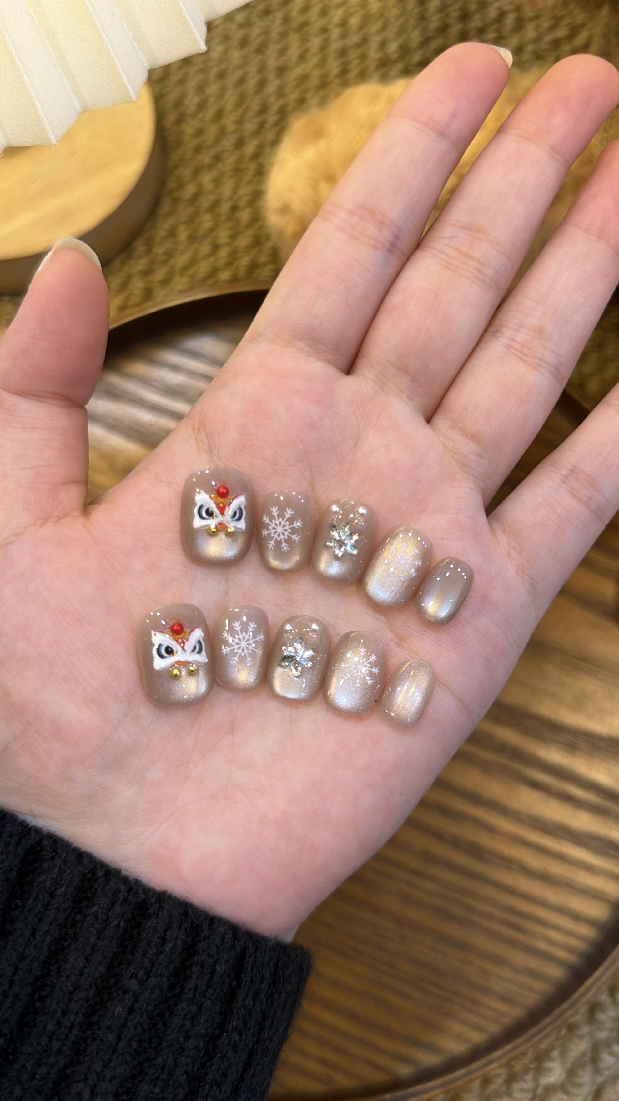 朱砂瑞狮 短方圆