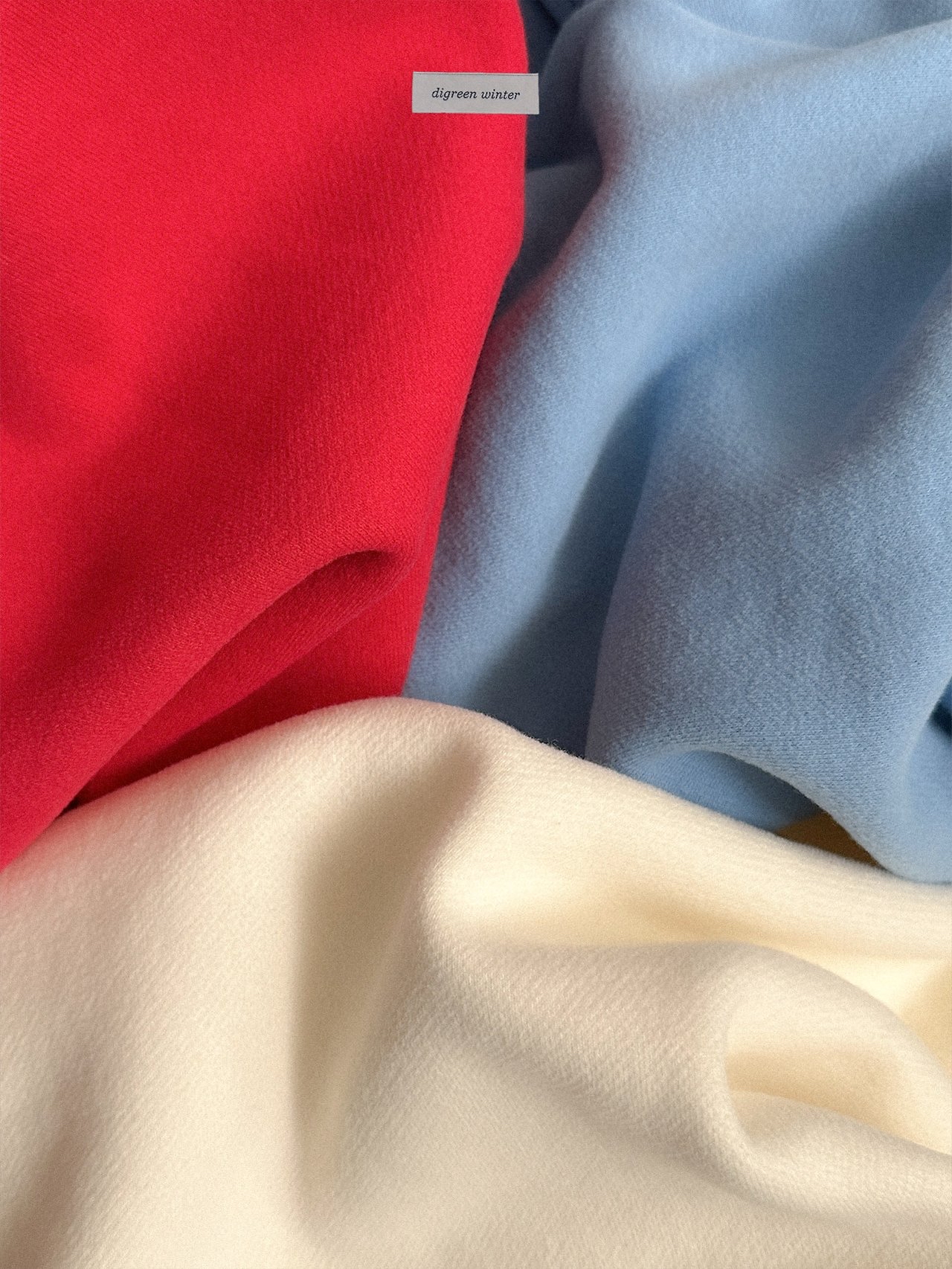 Digreen | Deep U-Neck Sweatshirt 