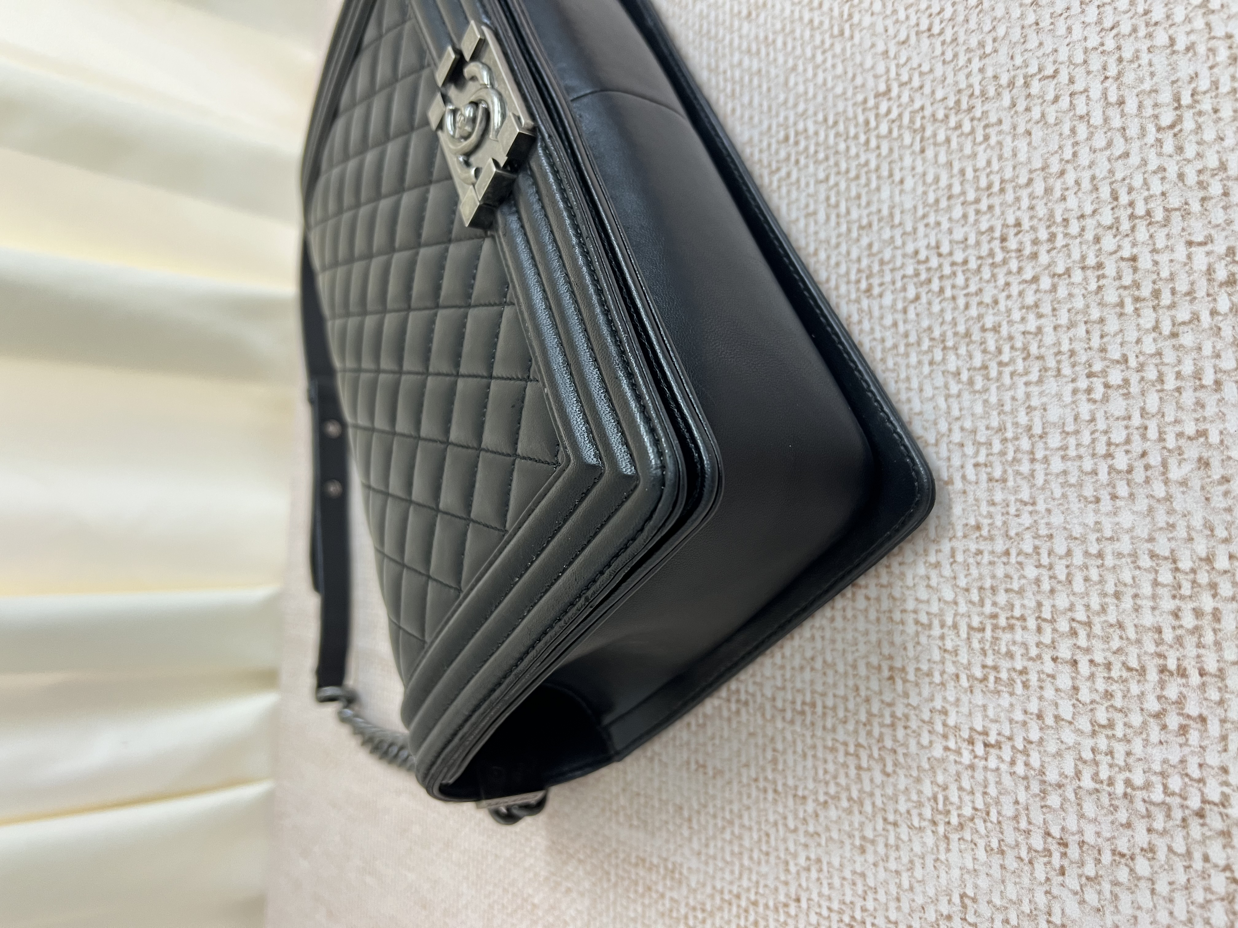 Pre-owned Chanel Boy/ Product Code: 26032205