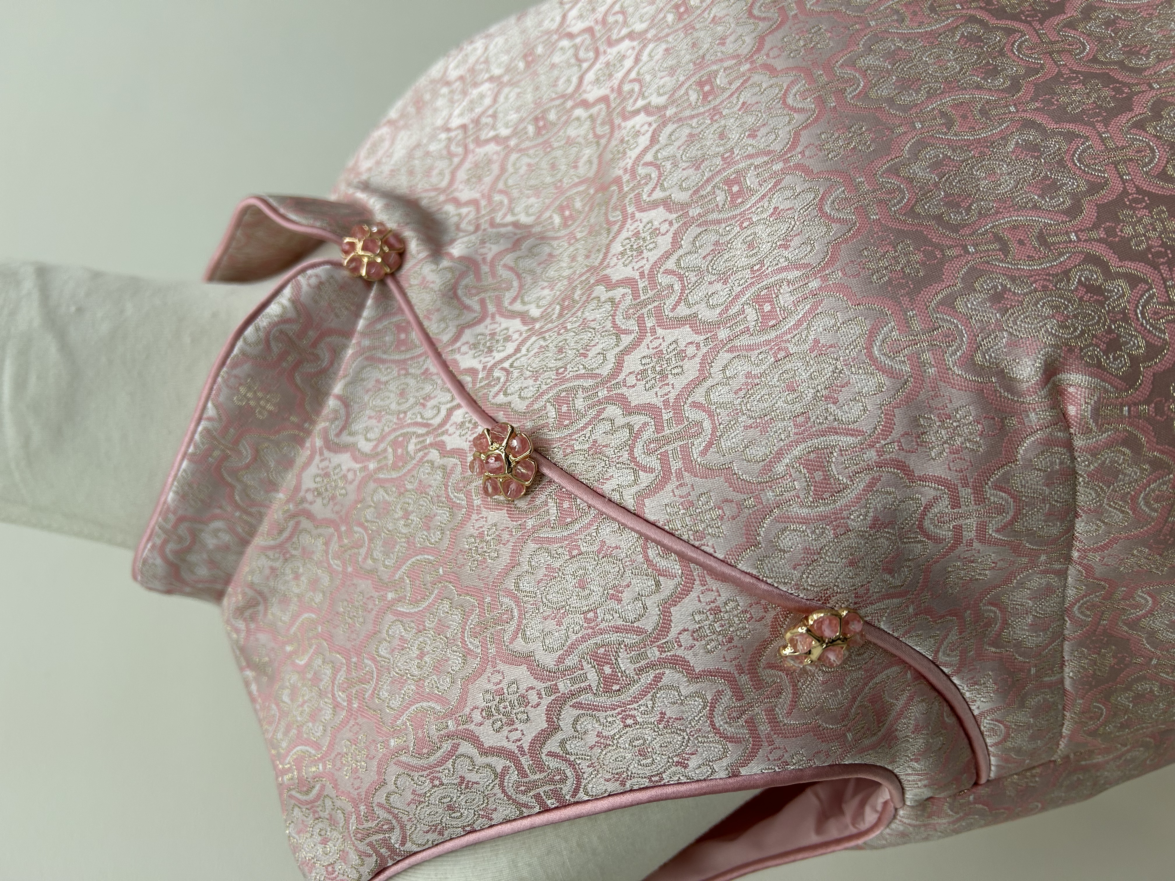 570.WB Retro Floral Sleeveless Qipao- Pink