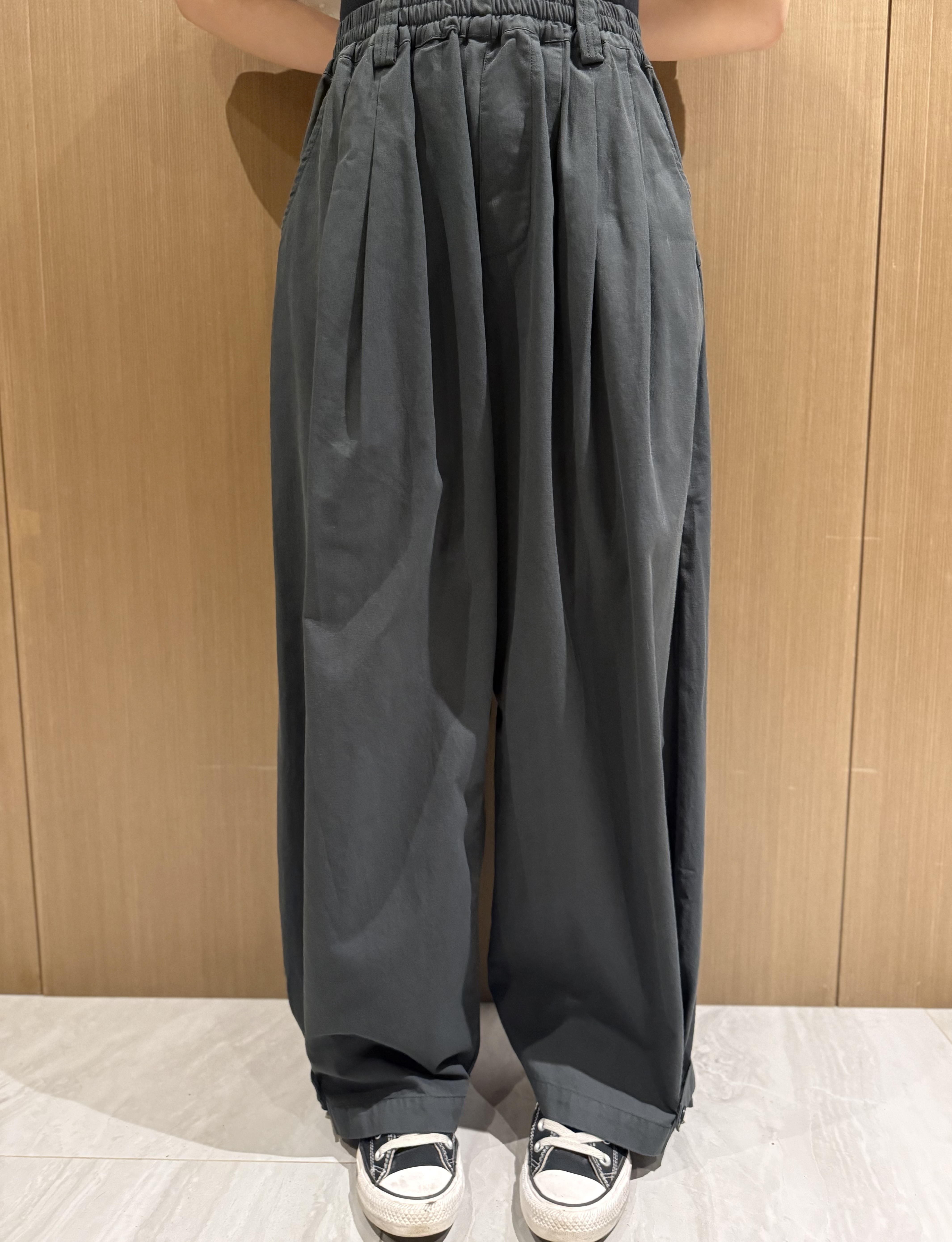 壓褶扯布料修腳褲