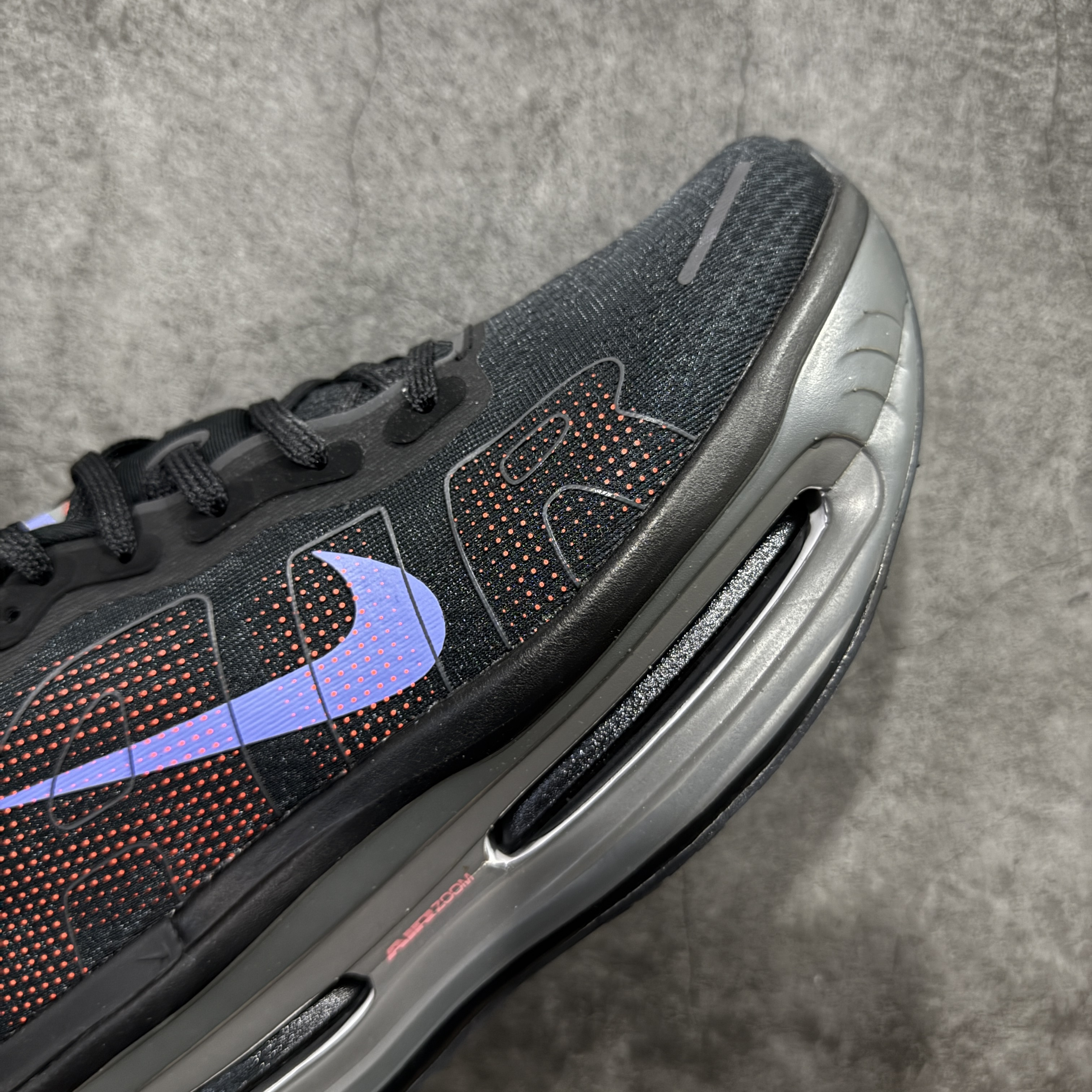 Nike Vomero Premium HM5973-002