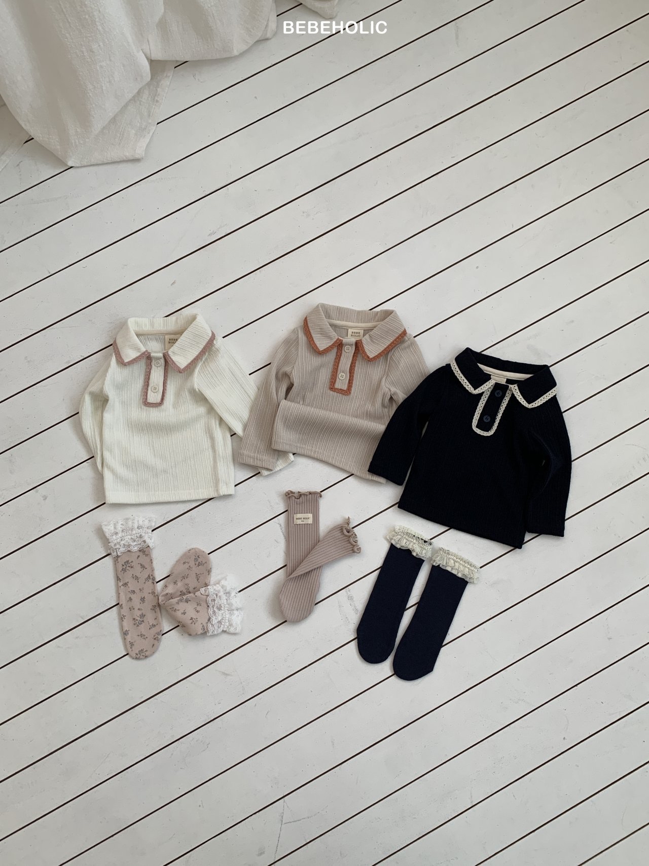 🌸預訂 韓國直送🌸🇰🇷BEBEHOLIC三色蕾絲花邊翻領長袖上衣