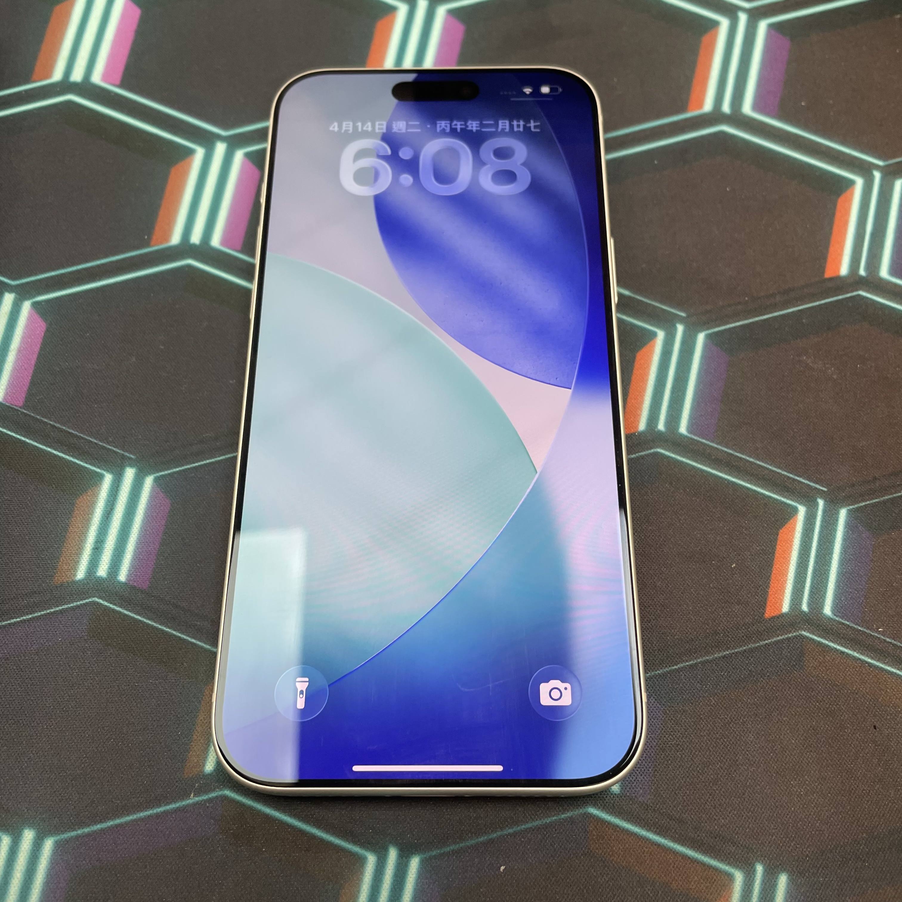 *6333 17 Promax 完美機 256GB 電100 銀色 sliver