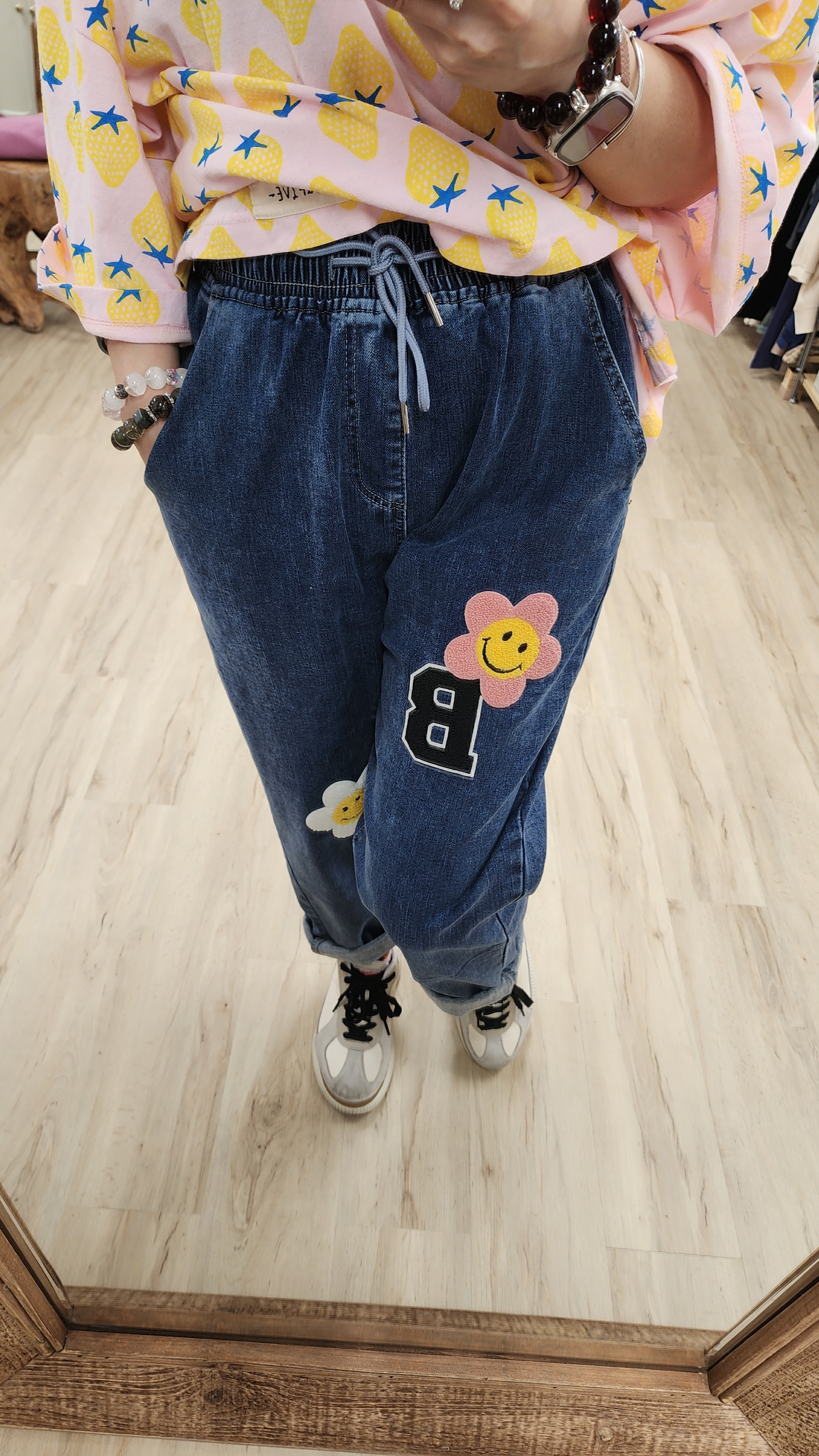 韓國深藍拼花花字母車章薄絨底橡筋牛仔褲