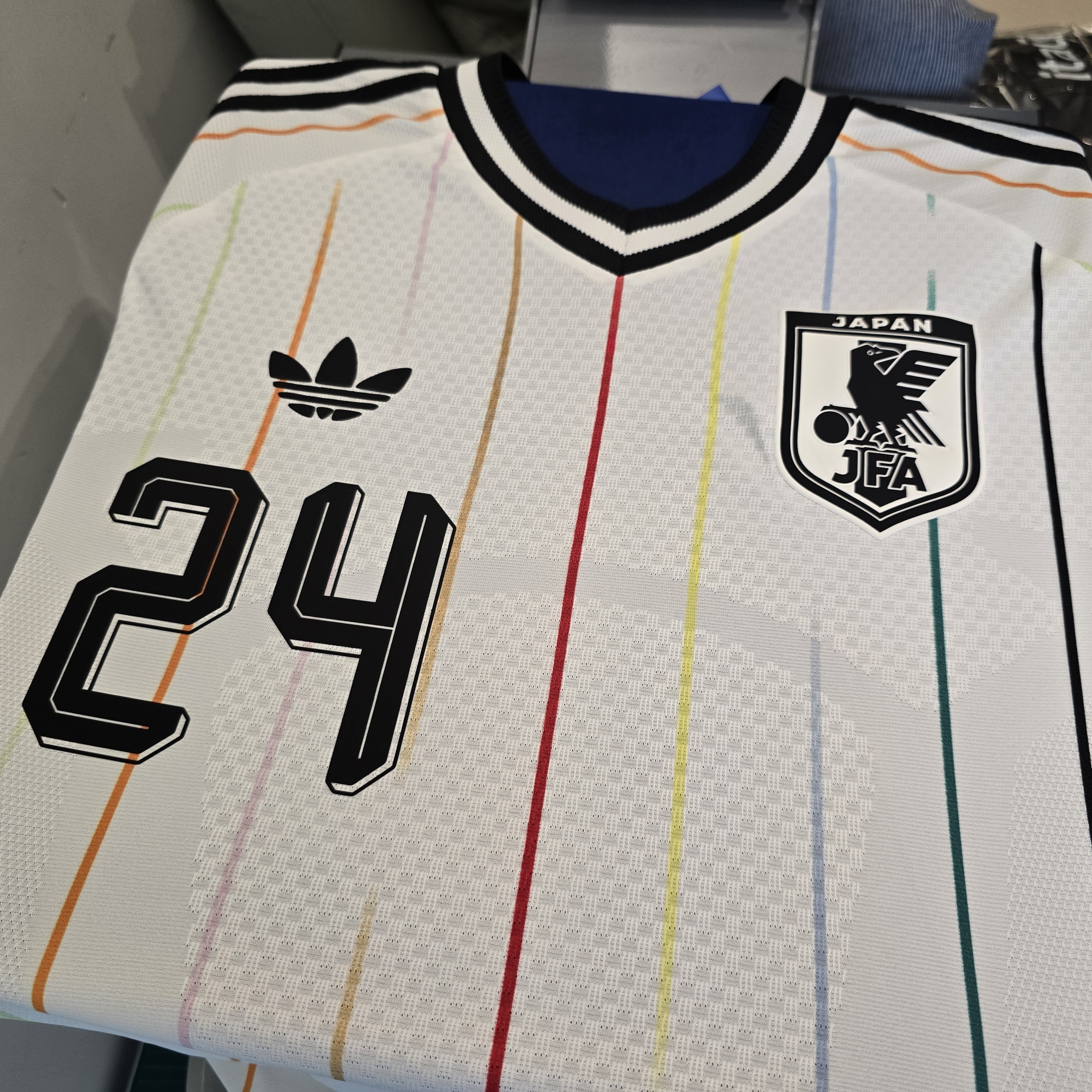 #部分碼現貨 Adidas Japan 日本國家隊 2026-27 作客球員版球衣 (可加印字及臂章) KD3348