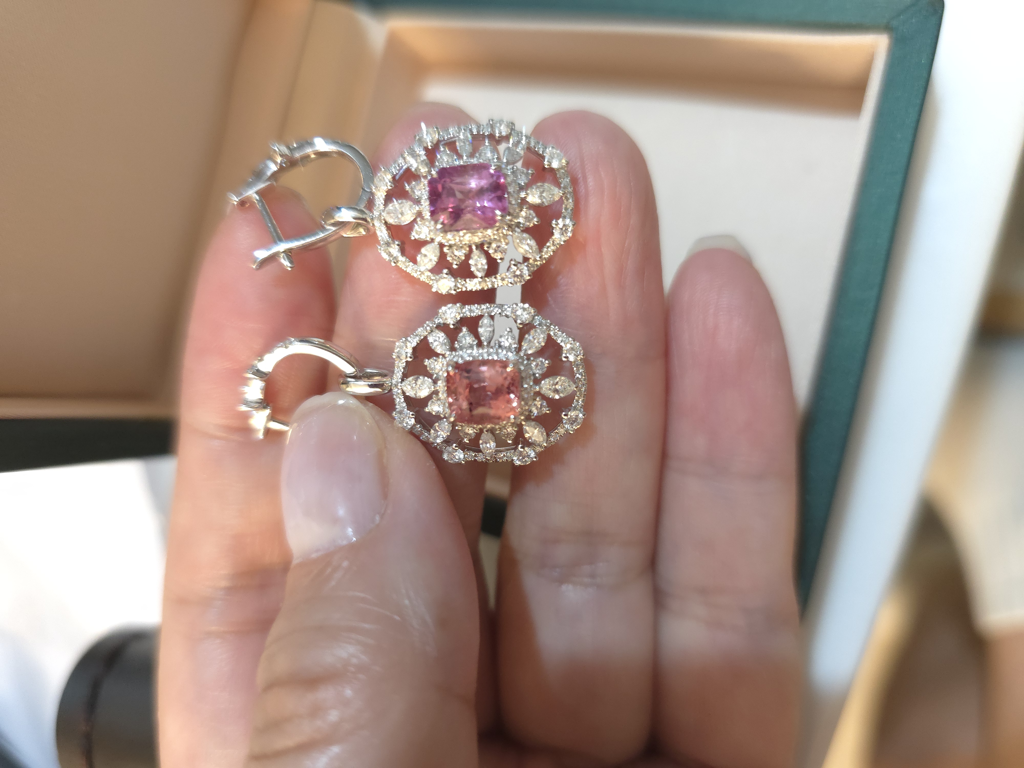 18K帕帕拉卻鑽石耳環 D1.5x2 d1.966