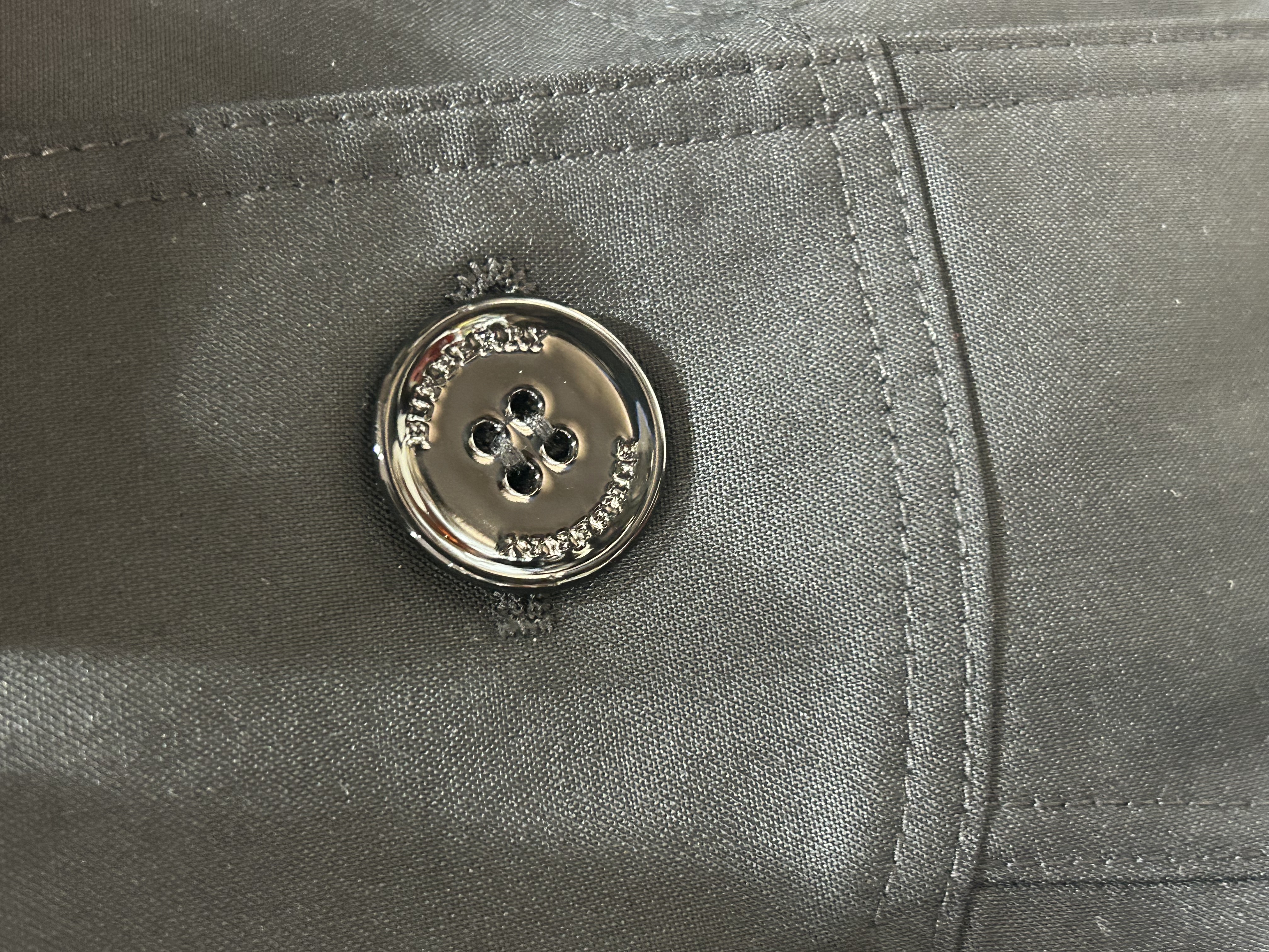 Burberry 黑色西裝褸 Size: UK12 100%Authentic ,95%new
