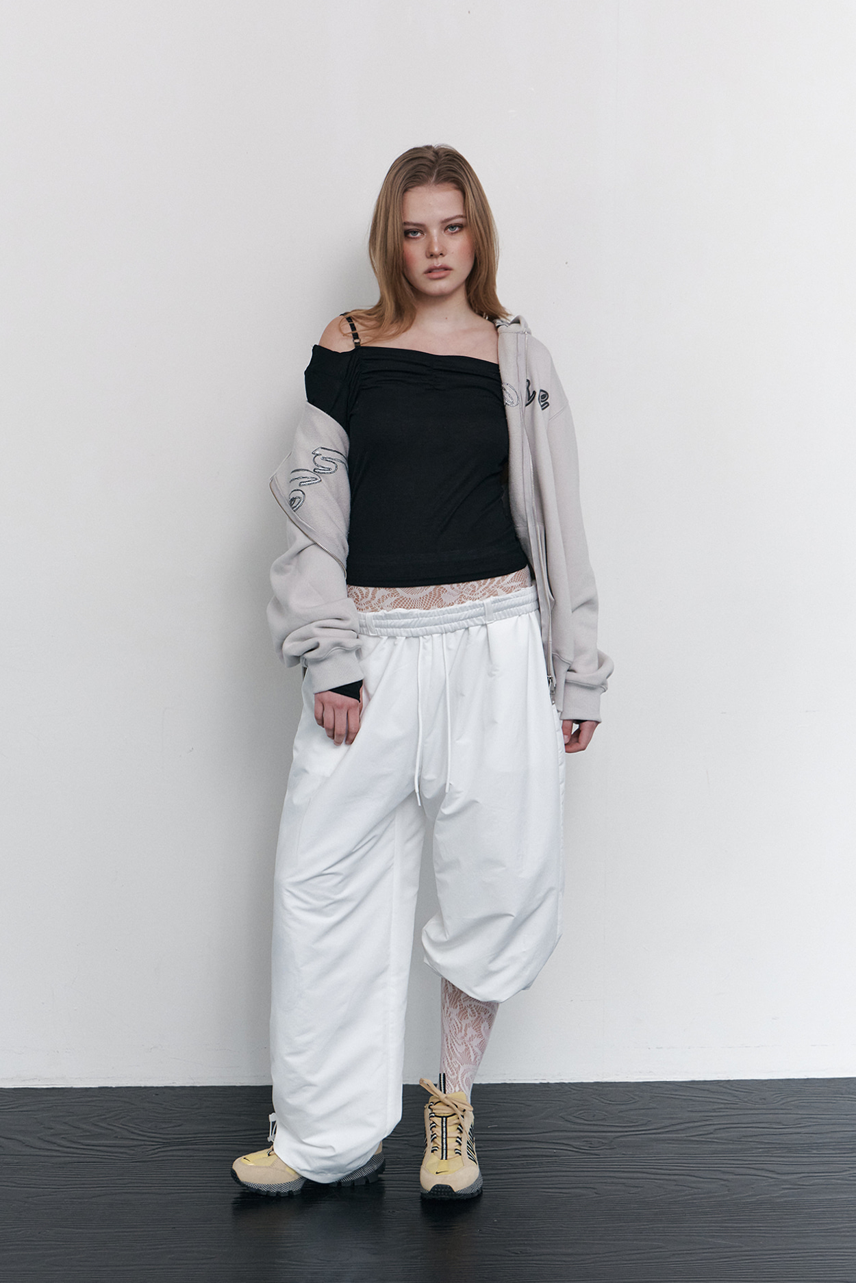 pleaseNOFOLLOW - Halo Unbal Shirring Long Sleeve Top (Black)
