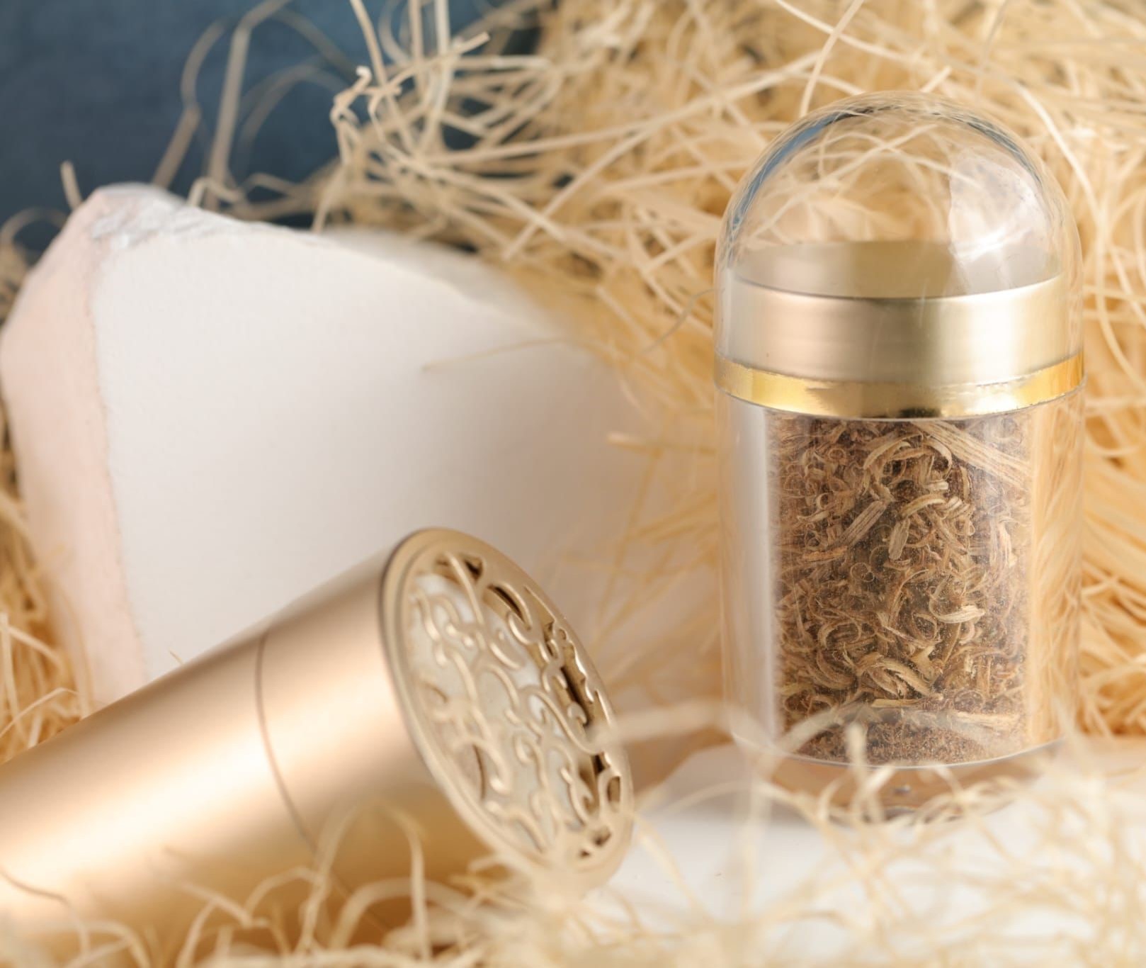 沉香勾絲 Agarwood Shavings 10克(中國香港及內地同步發售)