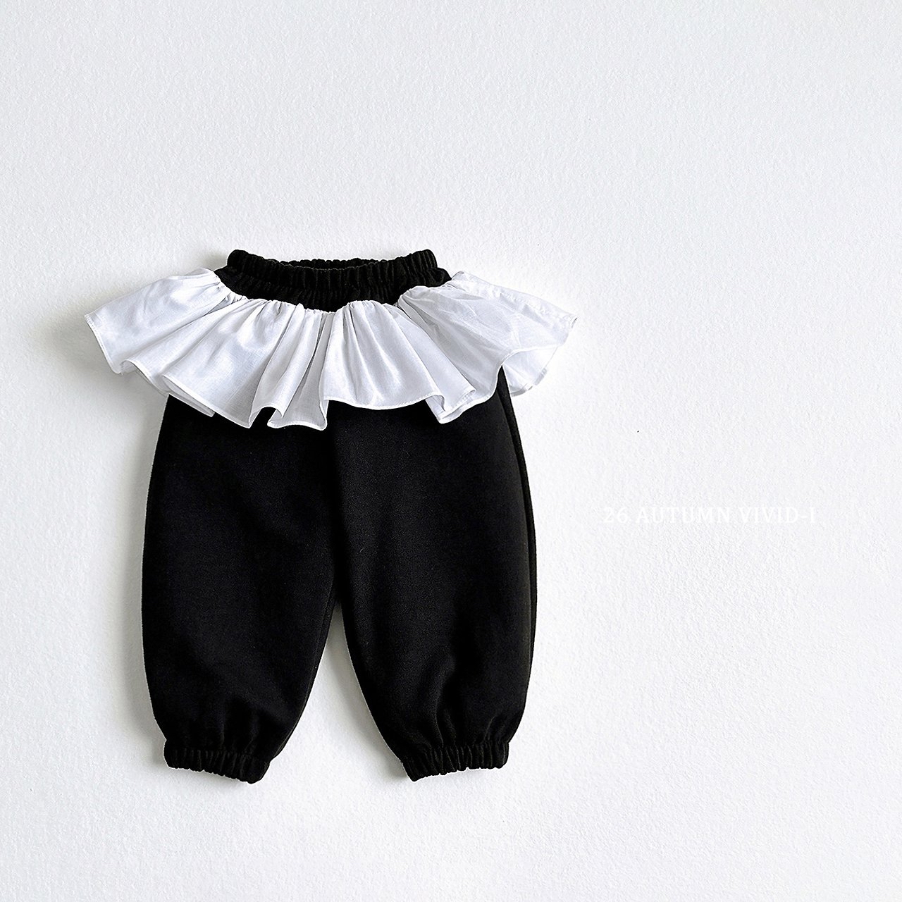 Vivid |v Tutu frill jogger