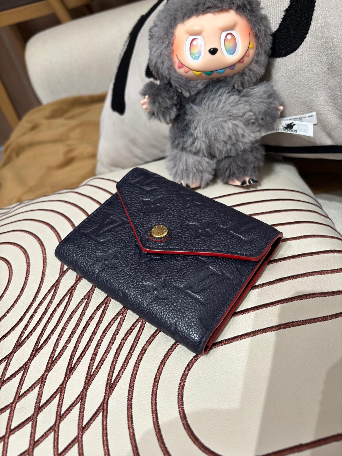 LV Victorine Wallet 100%Authentic, 95%New ✅Dust bag