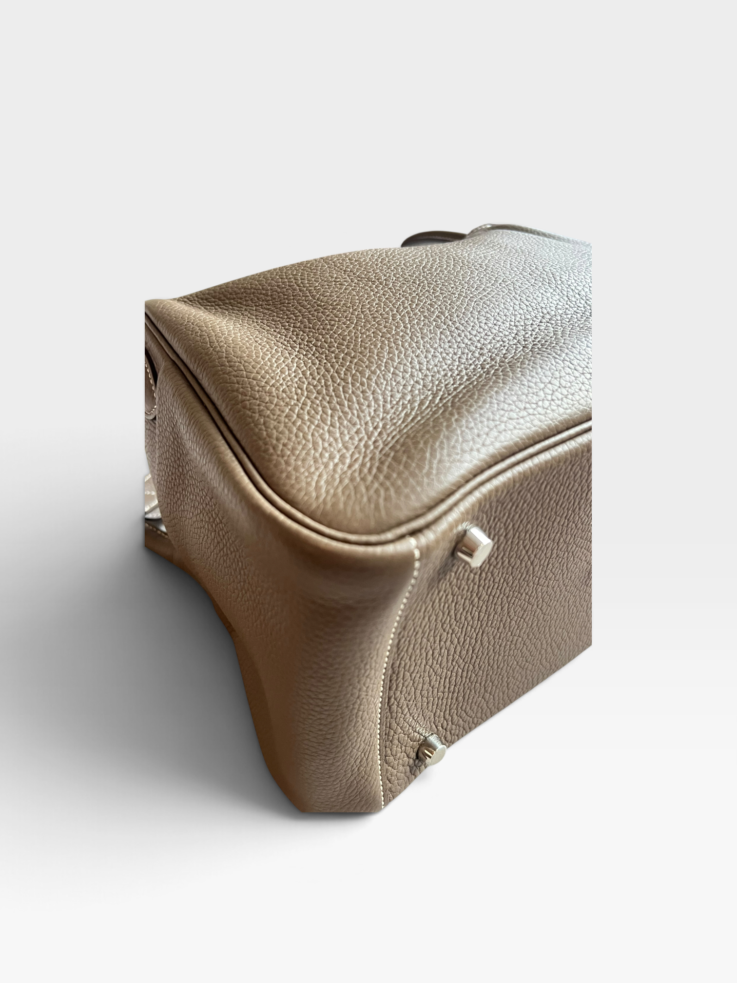 Pre-Owned HERMÉS Lindy 30 Stamp X / Product Code: B60332