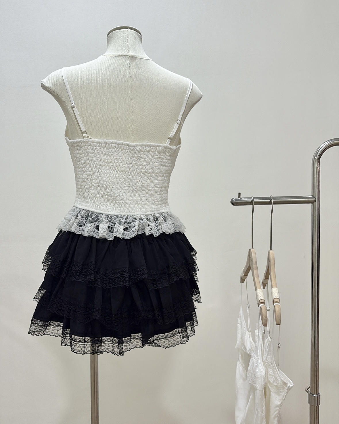 TP306气质蕾丝吊带