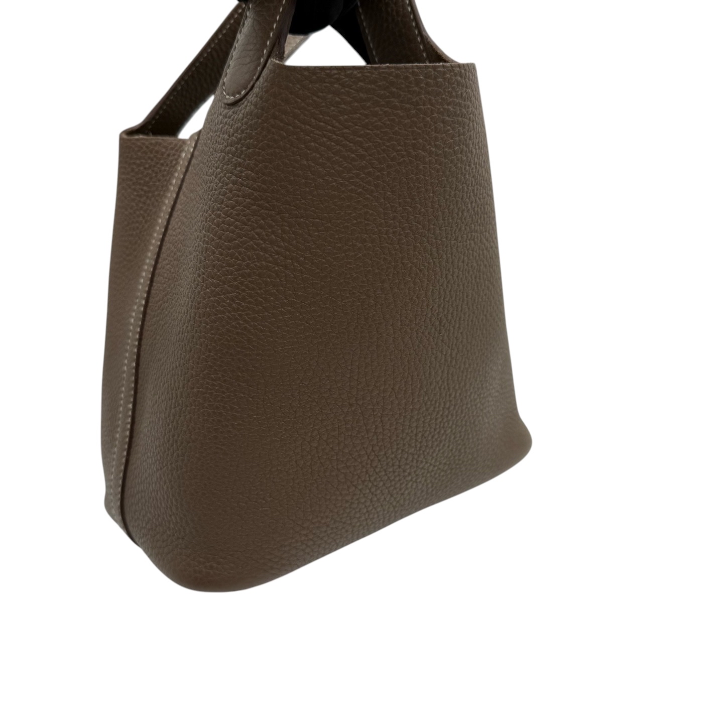 Pre-Owned HERMES P18 / Stamp D 大象灰 / Product Code: 071203