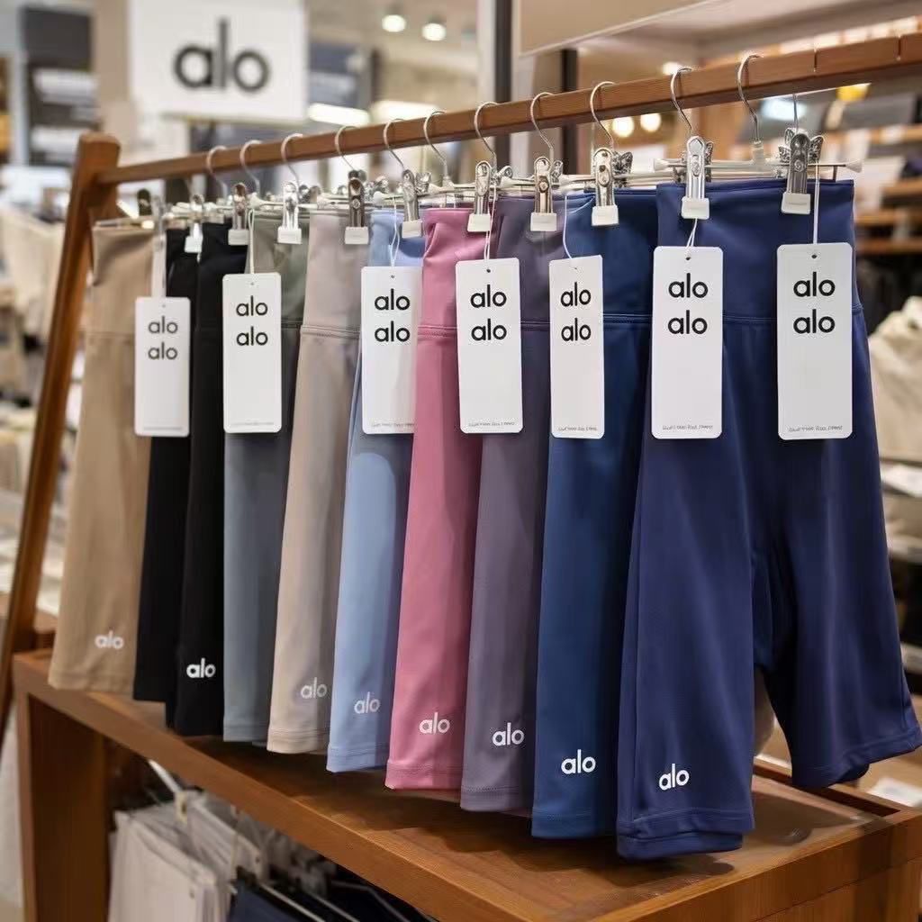 $65條。2條起$55條。Alo五分瑜伽褲