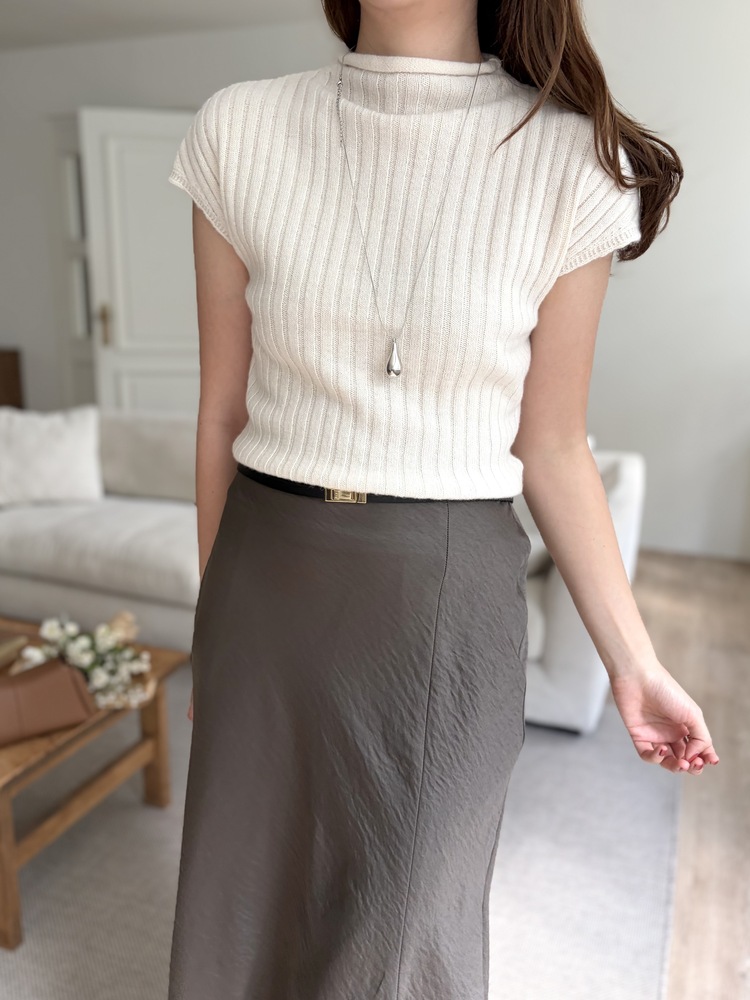 Soft Tones Cashmere Knit (Ivory)