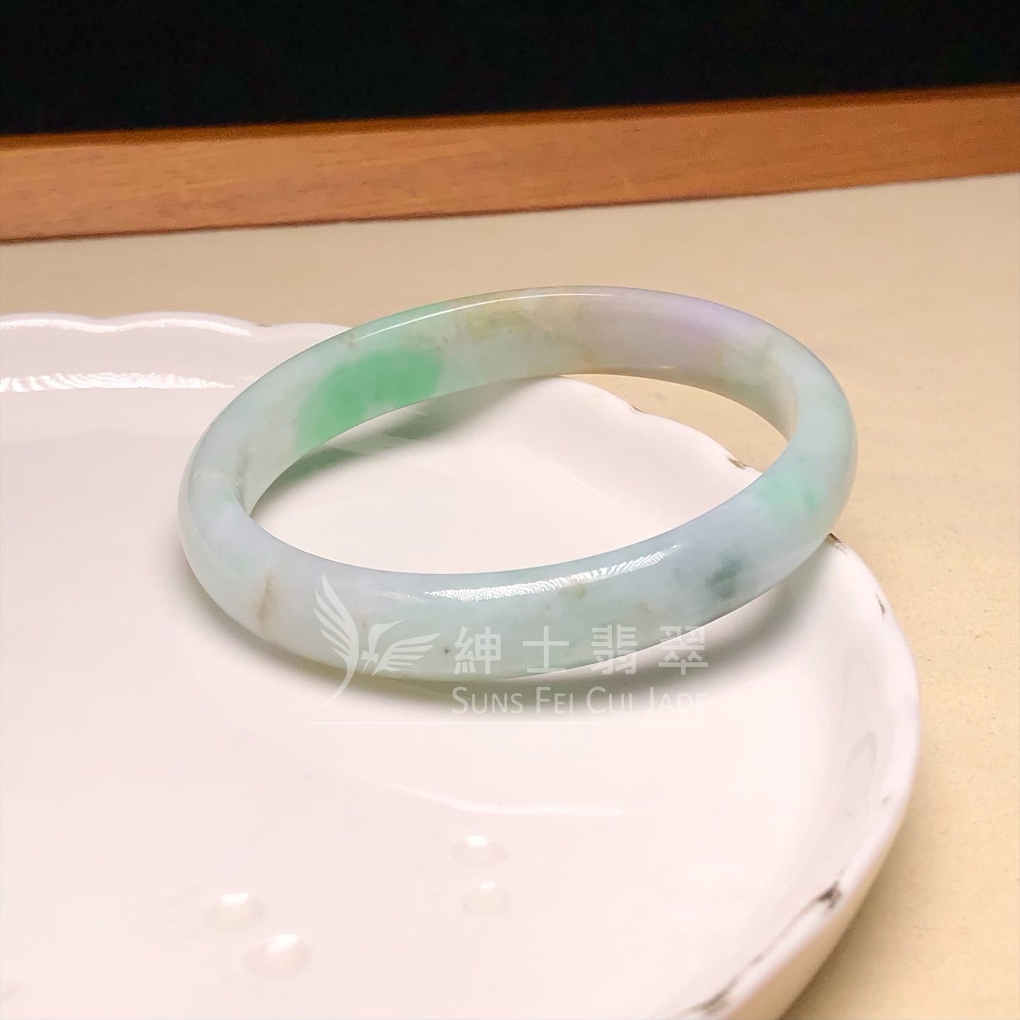 黃加綠貴妃鐲52.9mm