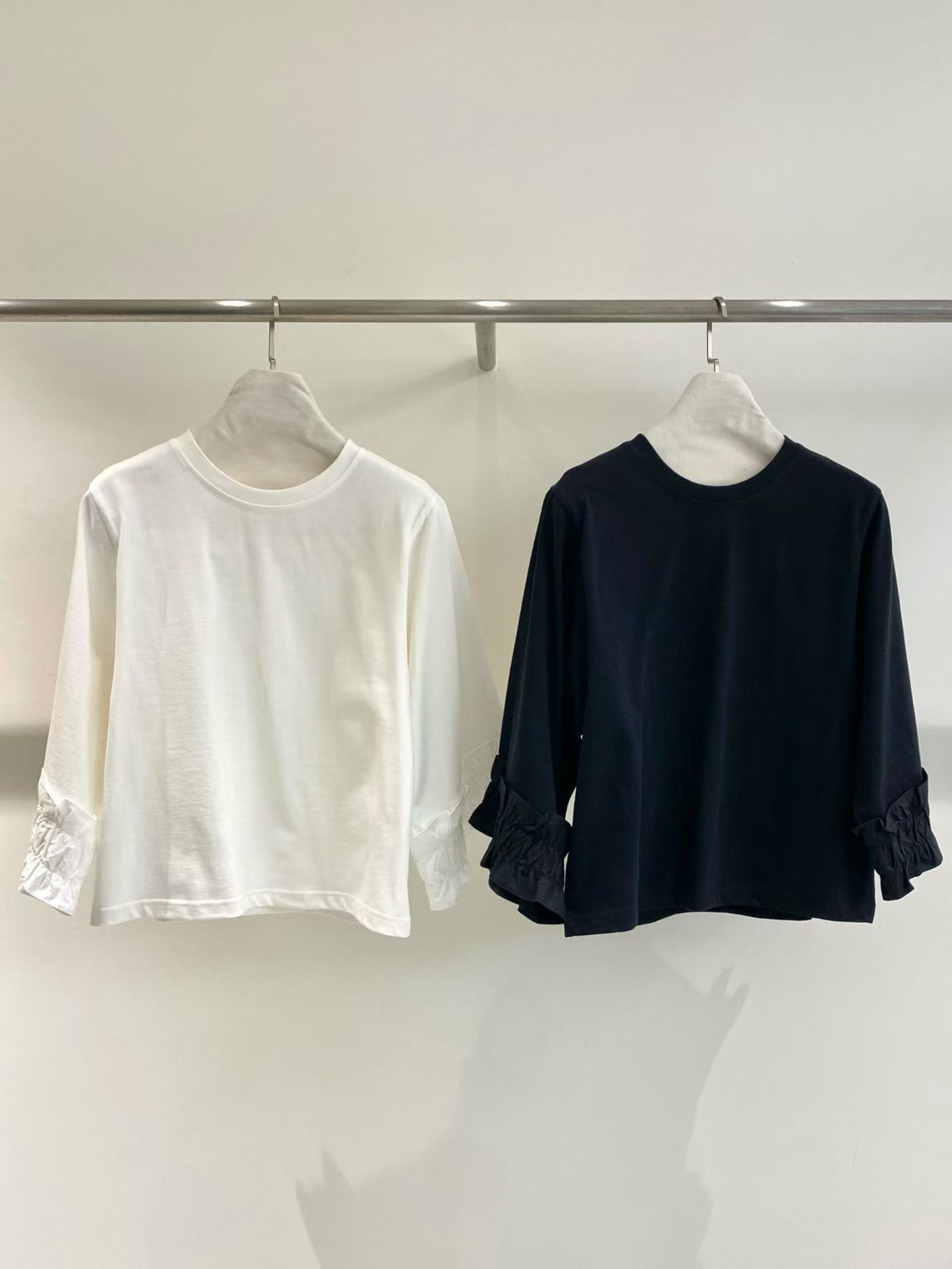 Shirred Wide Sleeves Tee