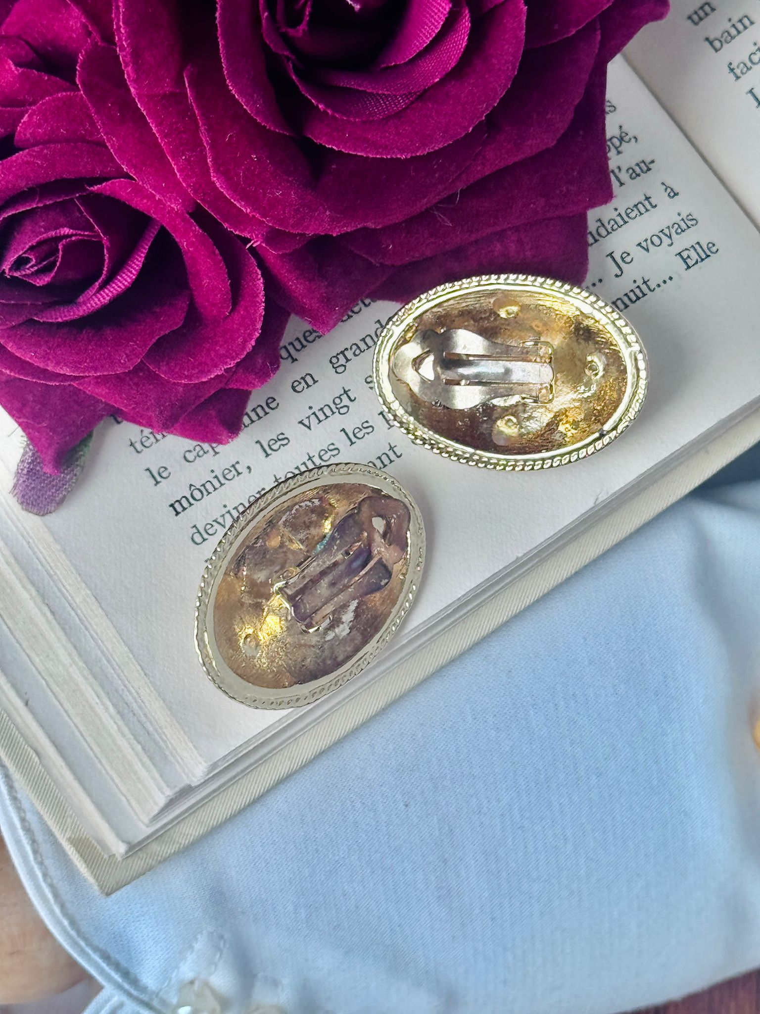 Vintage C.a. 1980s Faux Pearl Golden Statement Clip Earrings (MT2589-7)