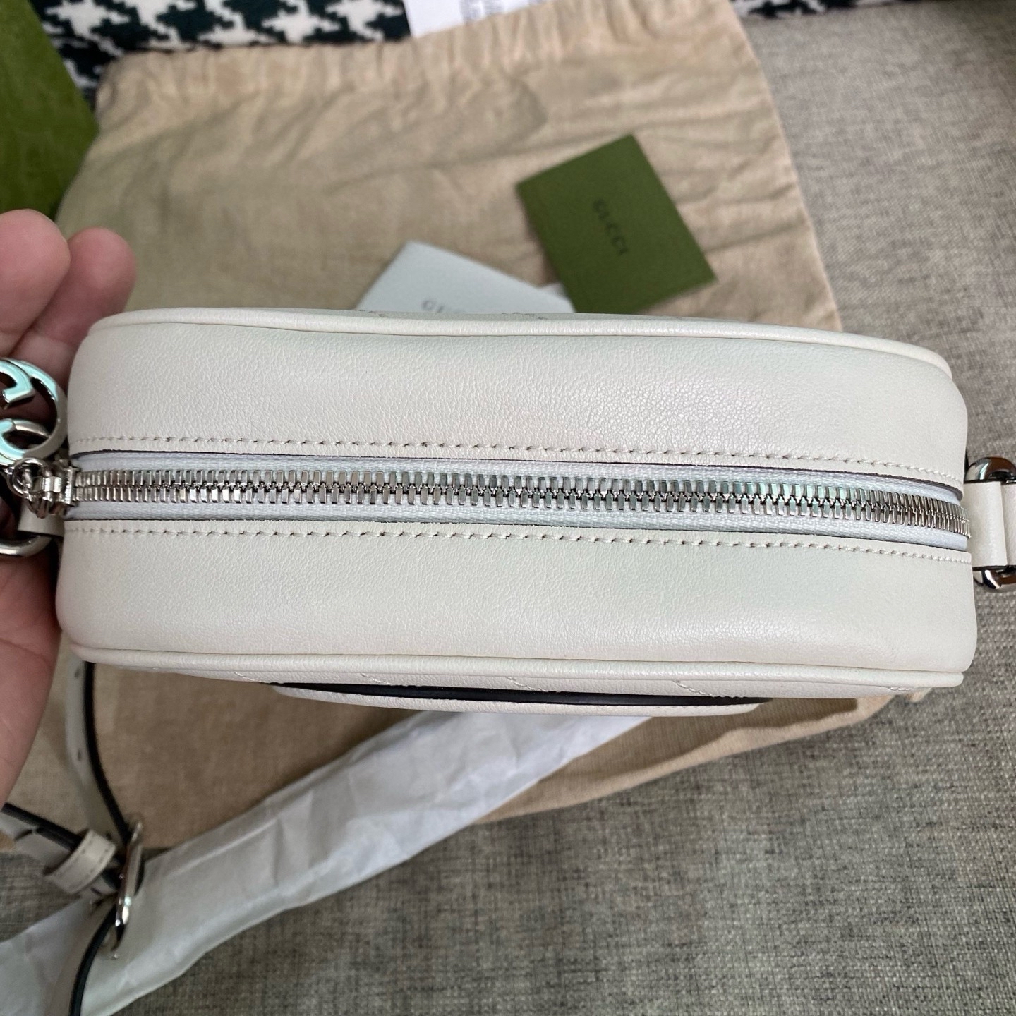 【預訂貨品】Gucci白色相機包👜黑標 