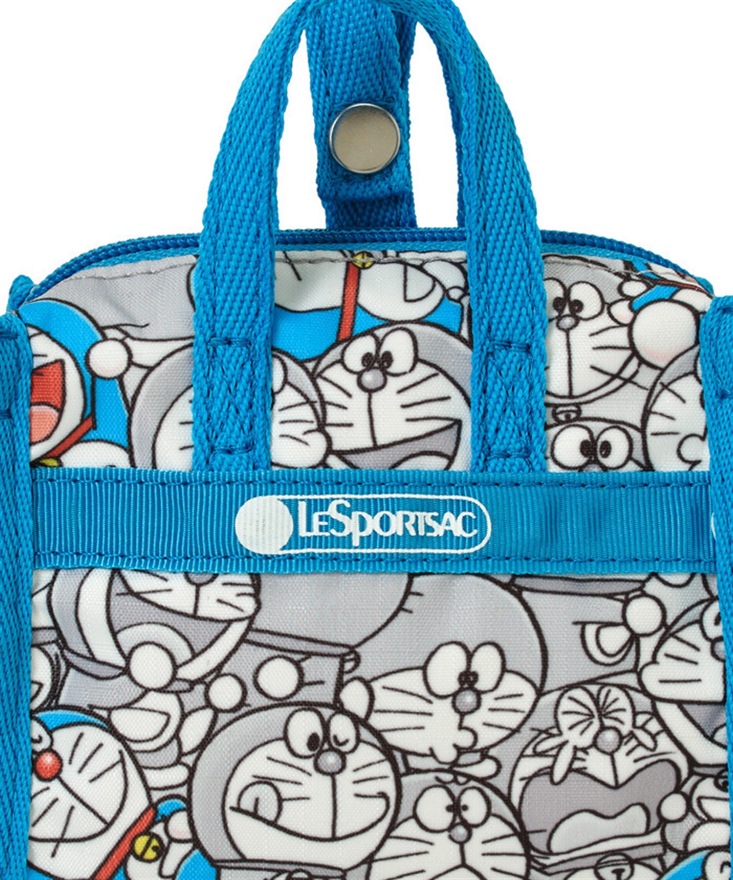 [訂購] [日本直送] 💙 LeSportsac「DORAEMON MICRO WEEKENDER CHARM」 📏 尺寸/內容：高約8cm｜闊約11cm｜厚約6cm {TF260806}