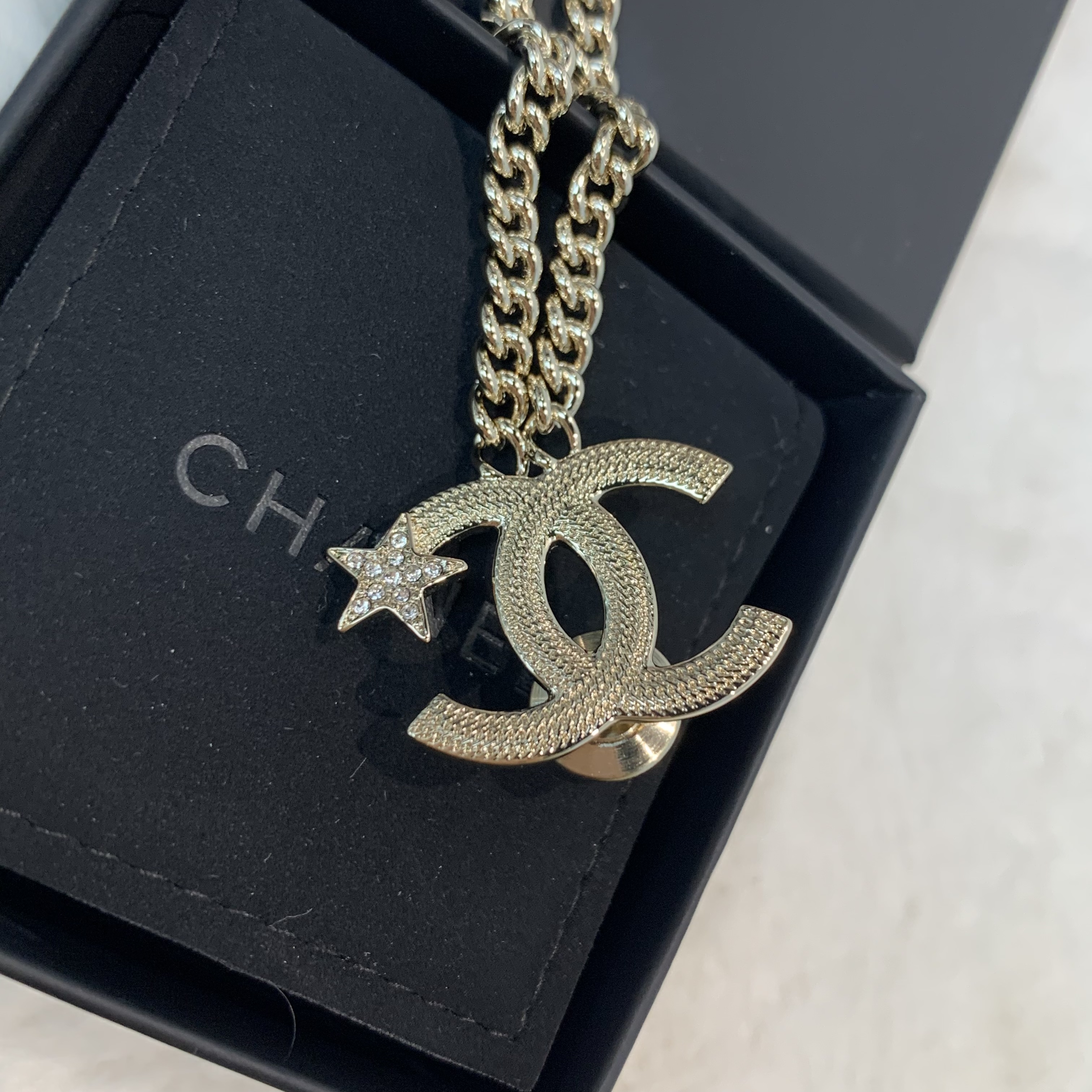 ✨Chanel流蘇流星錘雙C logo胸針