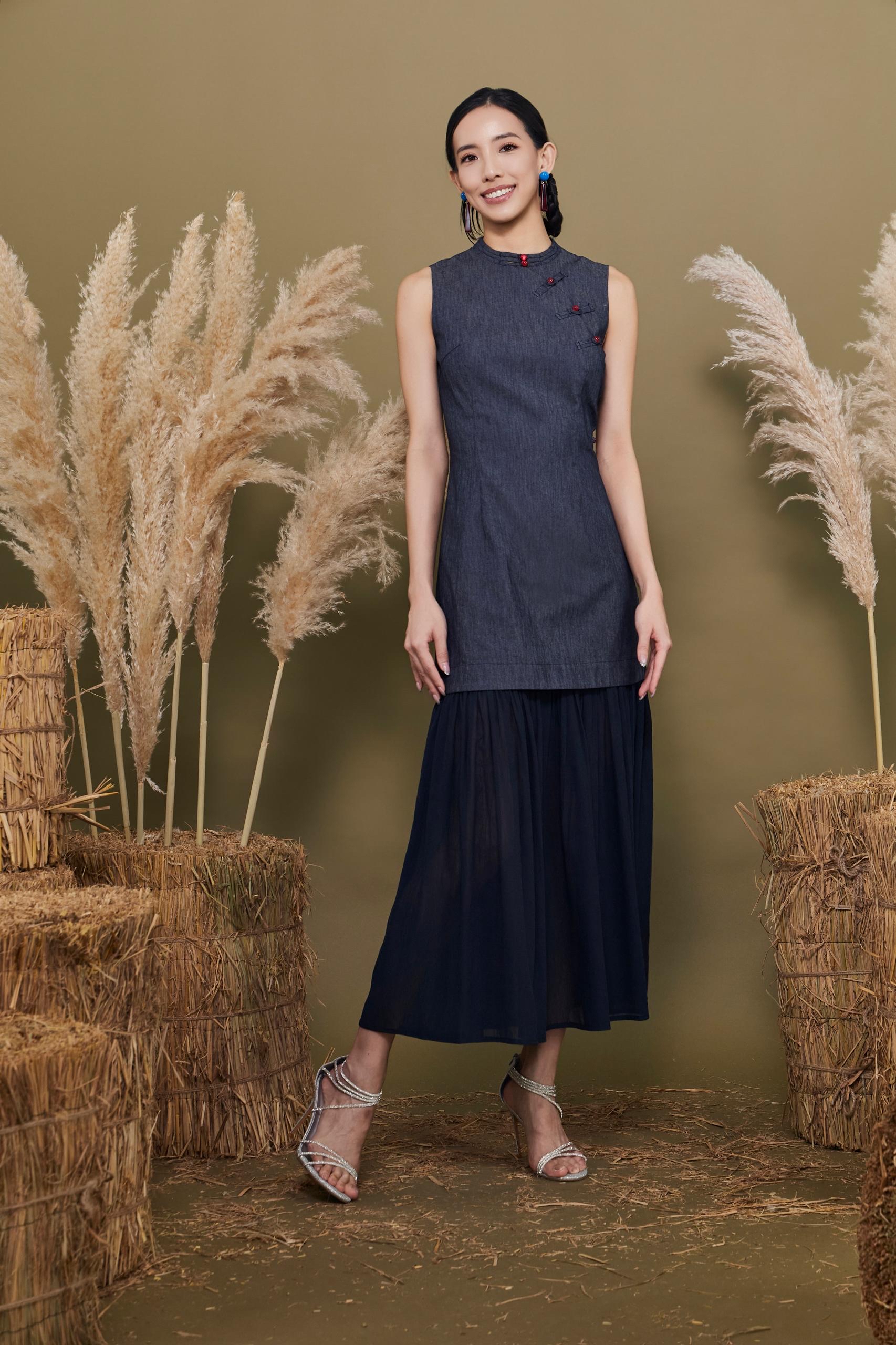 CD2163 Oriental Jacquard Cheongsam