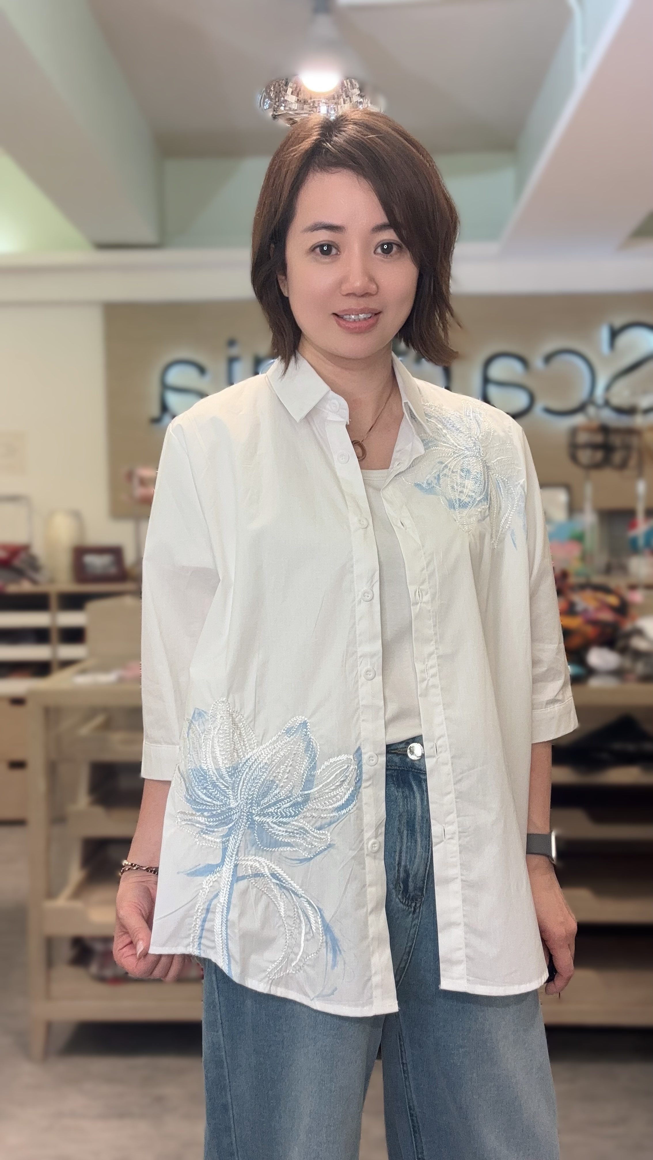 [訂購] A39  手工刺繡衫 