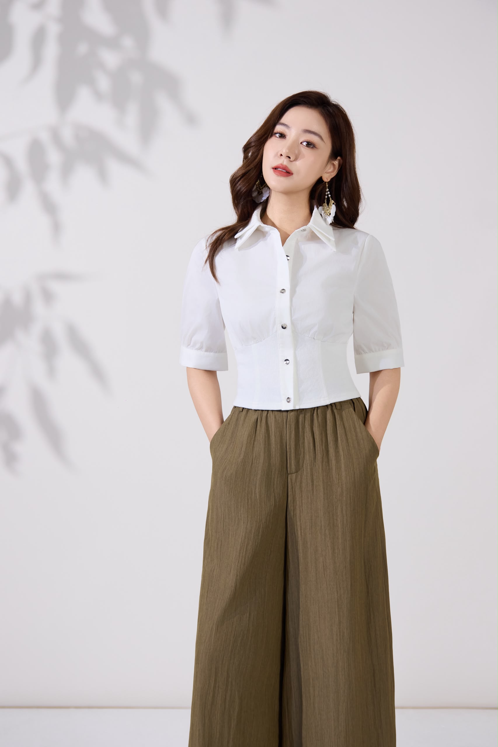 10241243 Aria Sculpted Waist Shirt