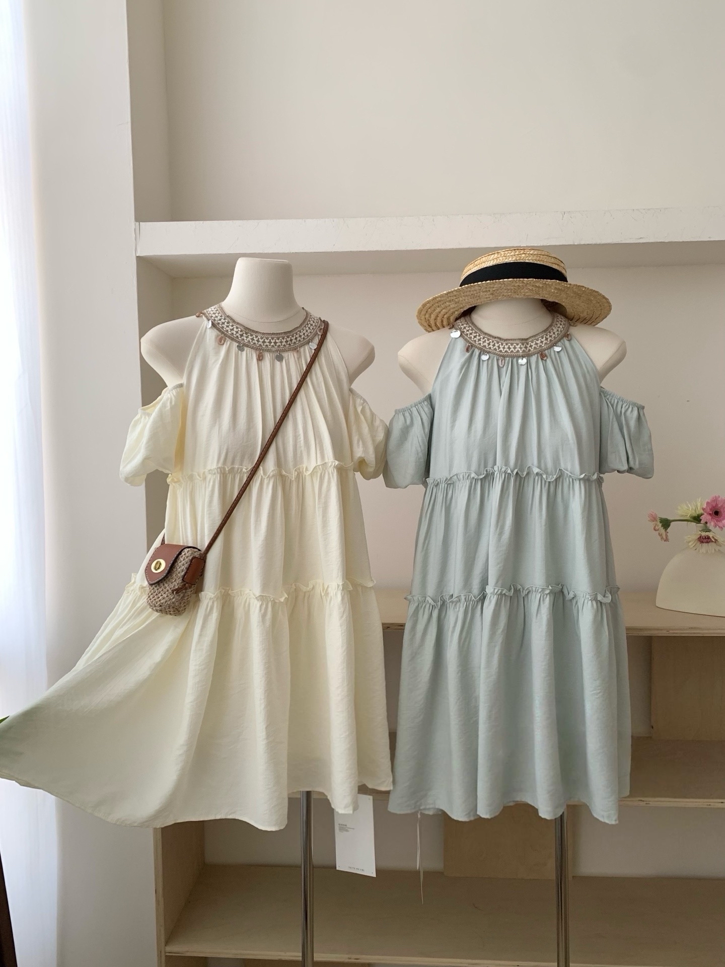 Natasha Bohemia Halterneck Dress 波西米亚度假风挂脖露肩连衣裙👗(3 colors)