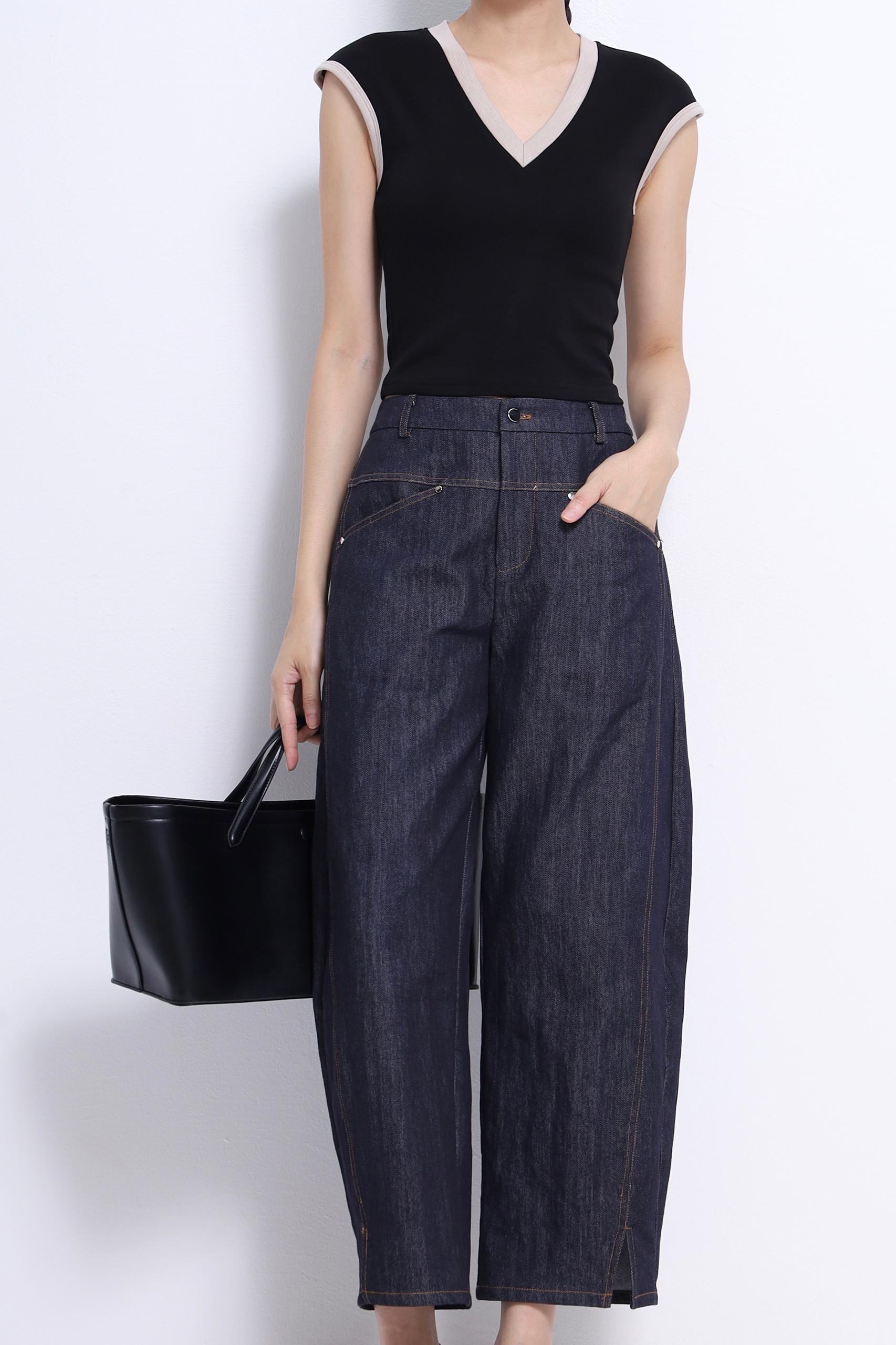 CB2702 Sculpt Fit Contrast V-Neck Top