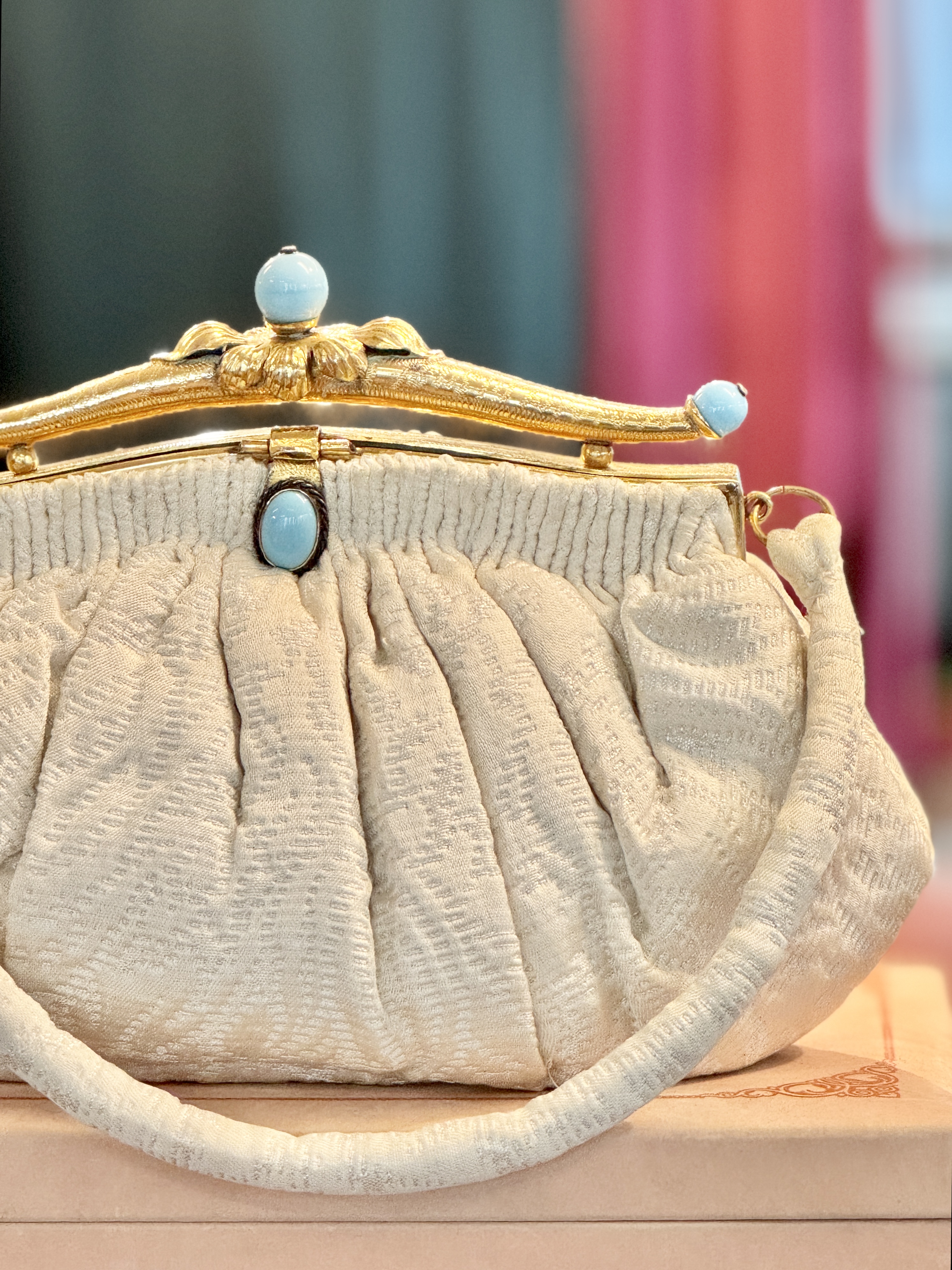 Rare Collectible! 1950s Victorian revival White Fabric Bag with Blue Glass Accent (MT2507)