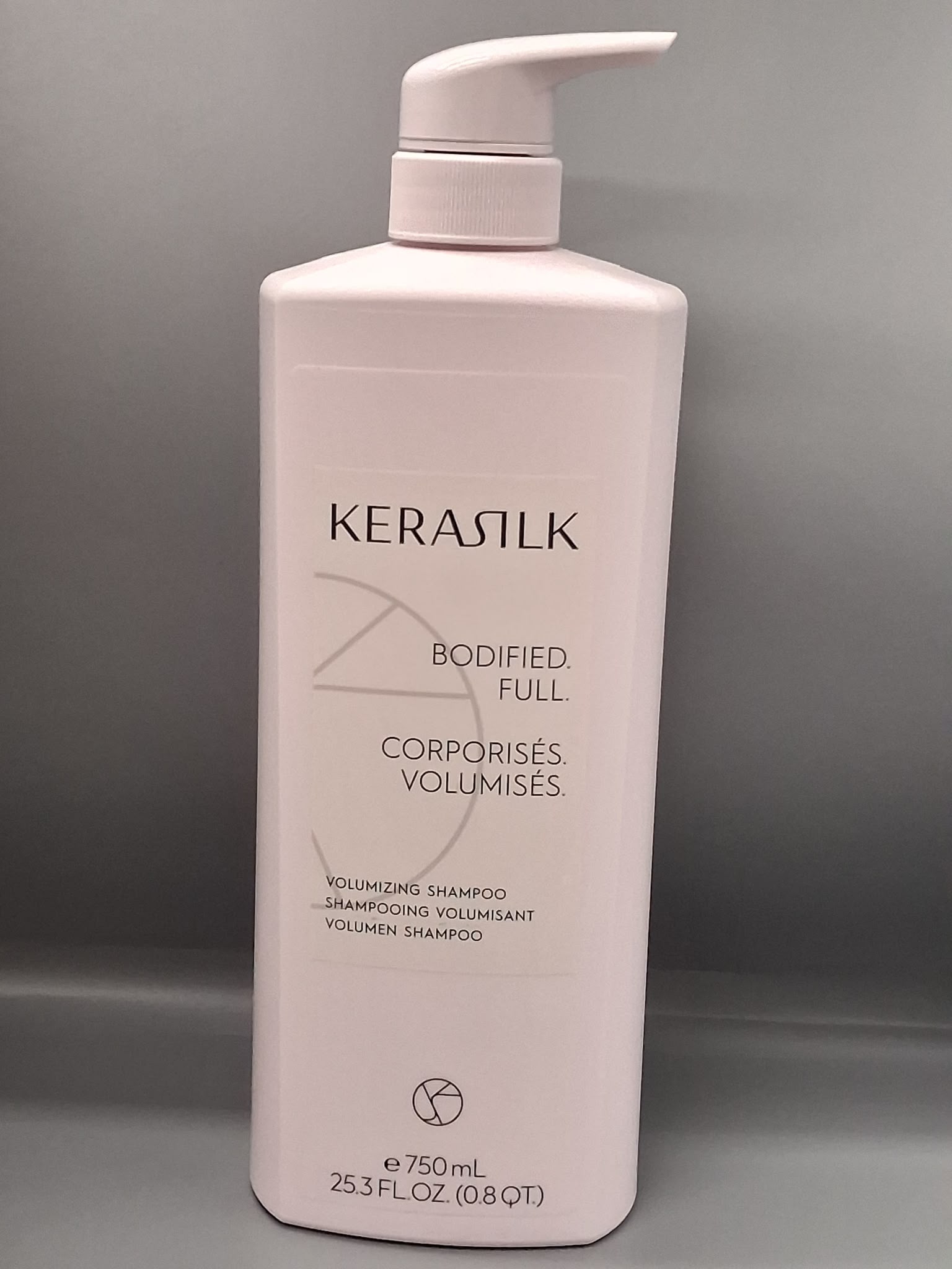 Goldwell Kerasilk Volumizing Shampoo（歌薇絲馭洸豐盈洗髮露 / 輕盈蓬蓬洗髮露） 750ml