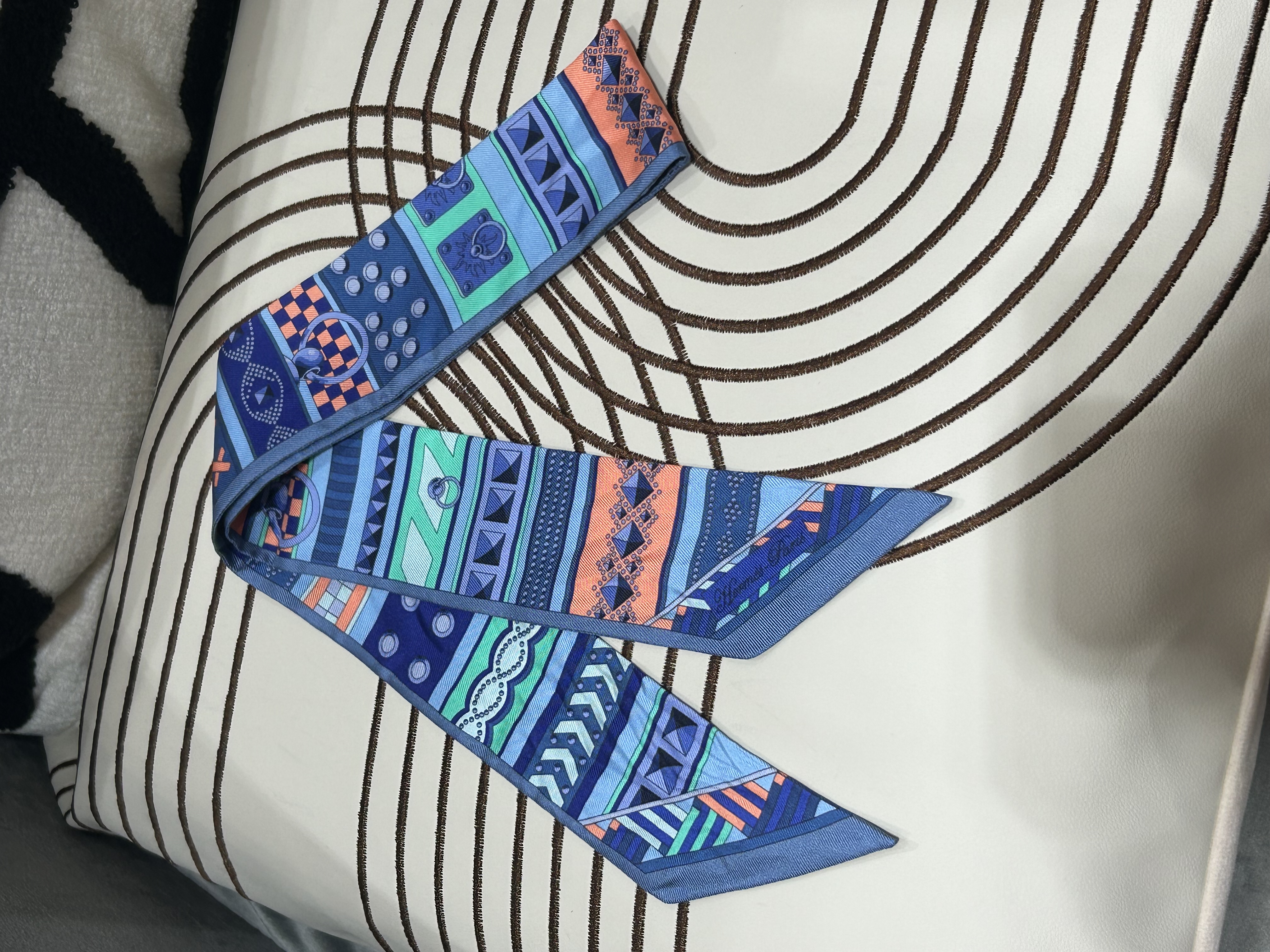 Hermes Twilly 100%Authentic, 90%New 