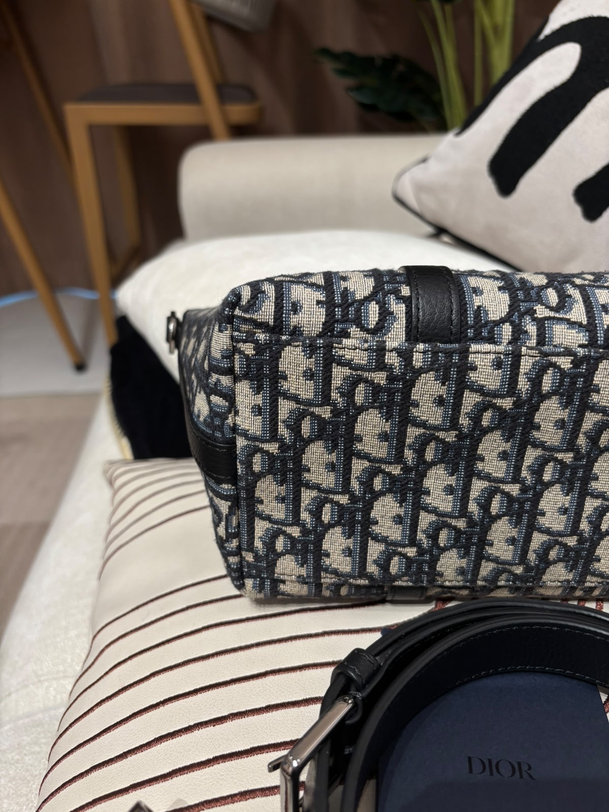 Dior Weekender 25 2 Way Bag Oblique 100%Authentic,98%new ✅ 證書✅dust bag